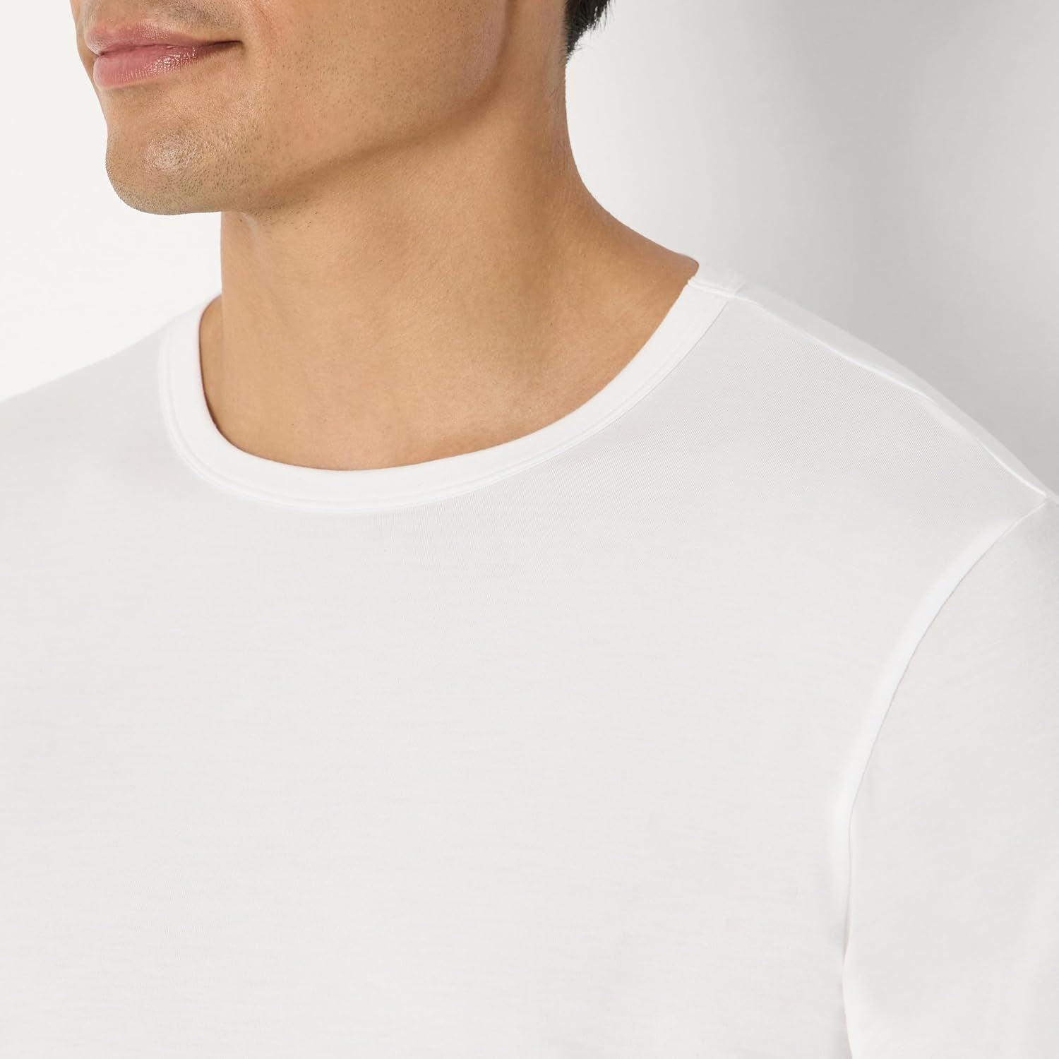 Detalle 2 de Amazon Essentials Langarm-Unterhemd Herren