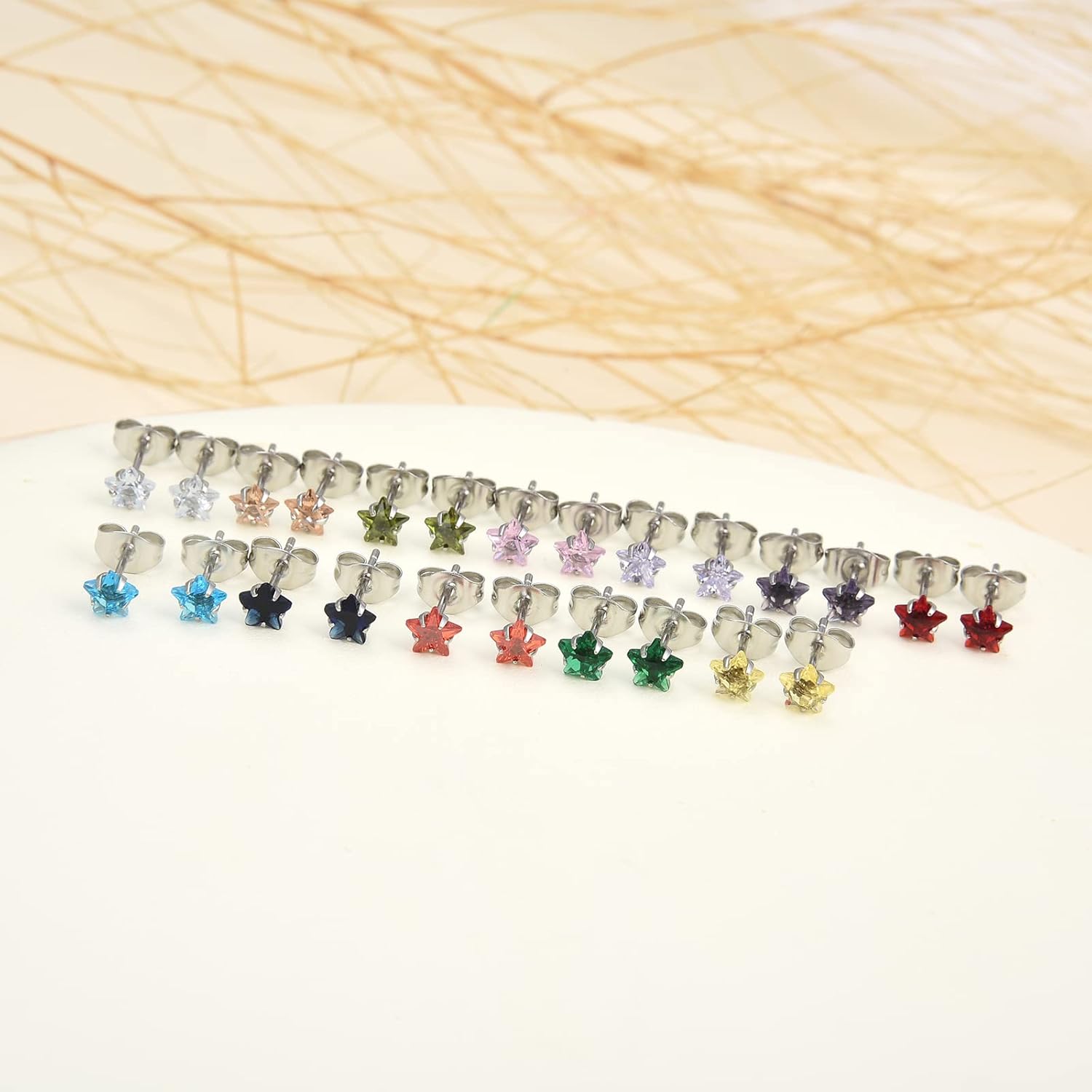 Thumbnail 1 de 12 Paar chrirurgische Edelstahl-Ohrstecker mit 18K Vergoldung – Birthstone Kollektion, CZ-Schmuckset