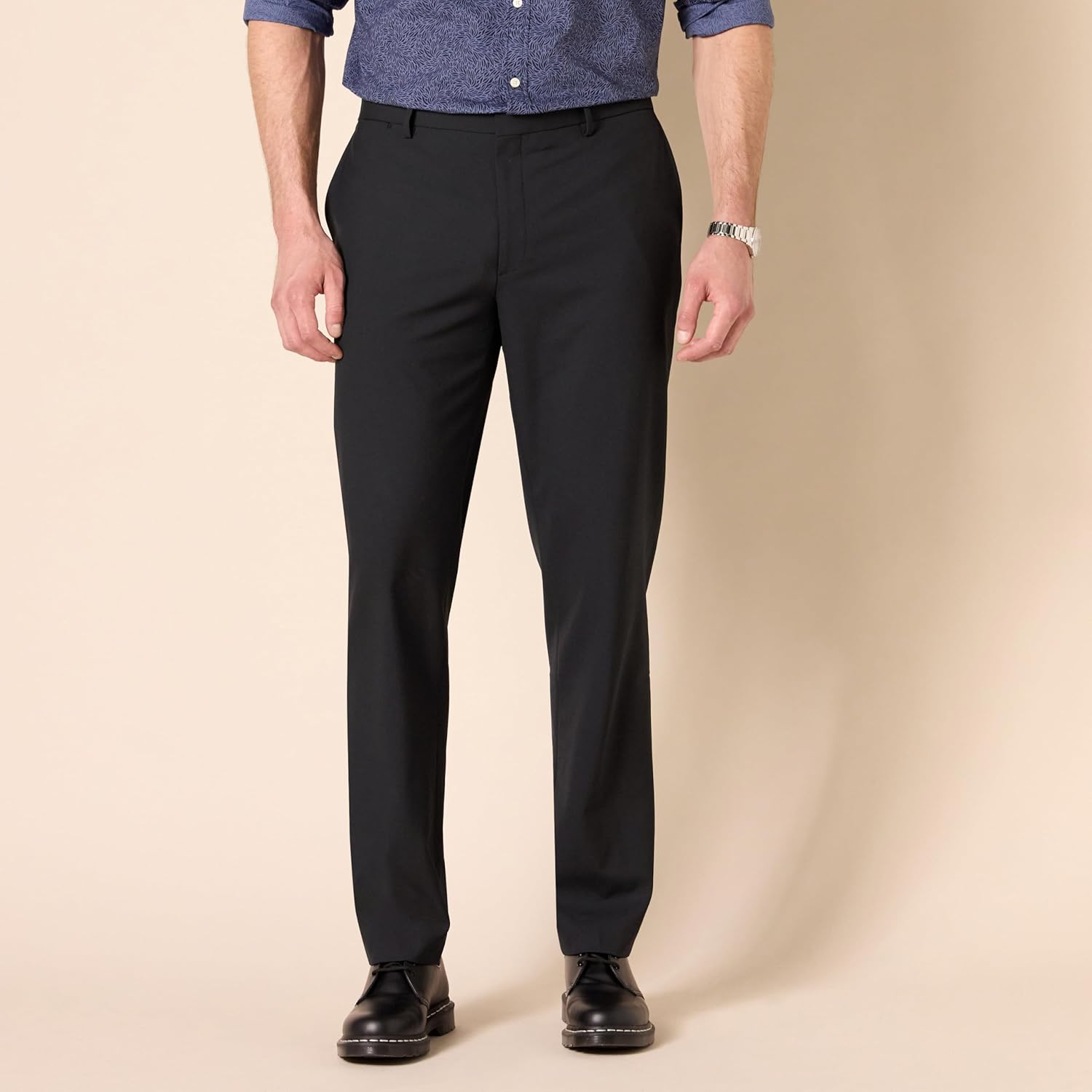 Thumbnail 5 de Amazon Essentials Men’s Slim-Fit Wrinkle-Resistant Stretch Dress Trousers
