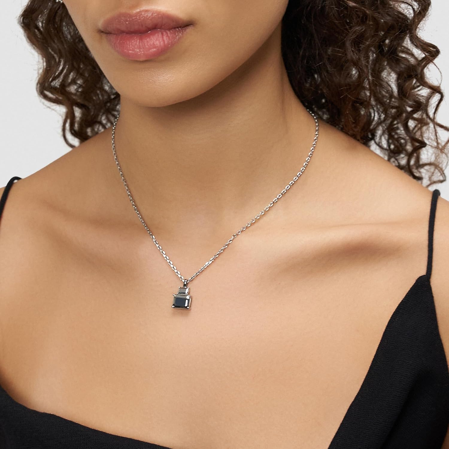 Detalle 2 de LIEBESKIND BERLIN Damen Schmuck im Diamond Design – Halskette aus Edelstahl, 47 cm
