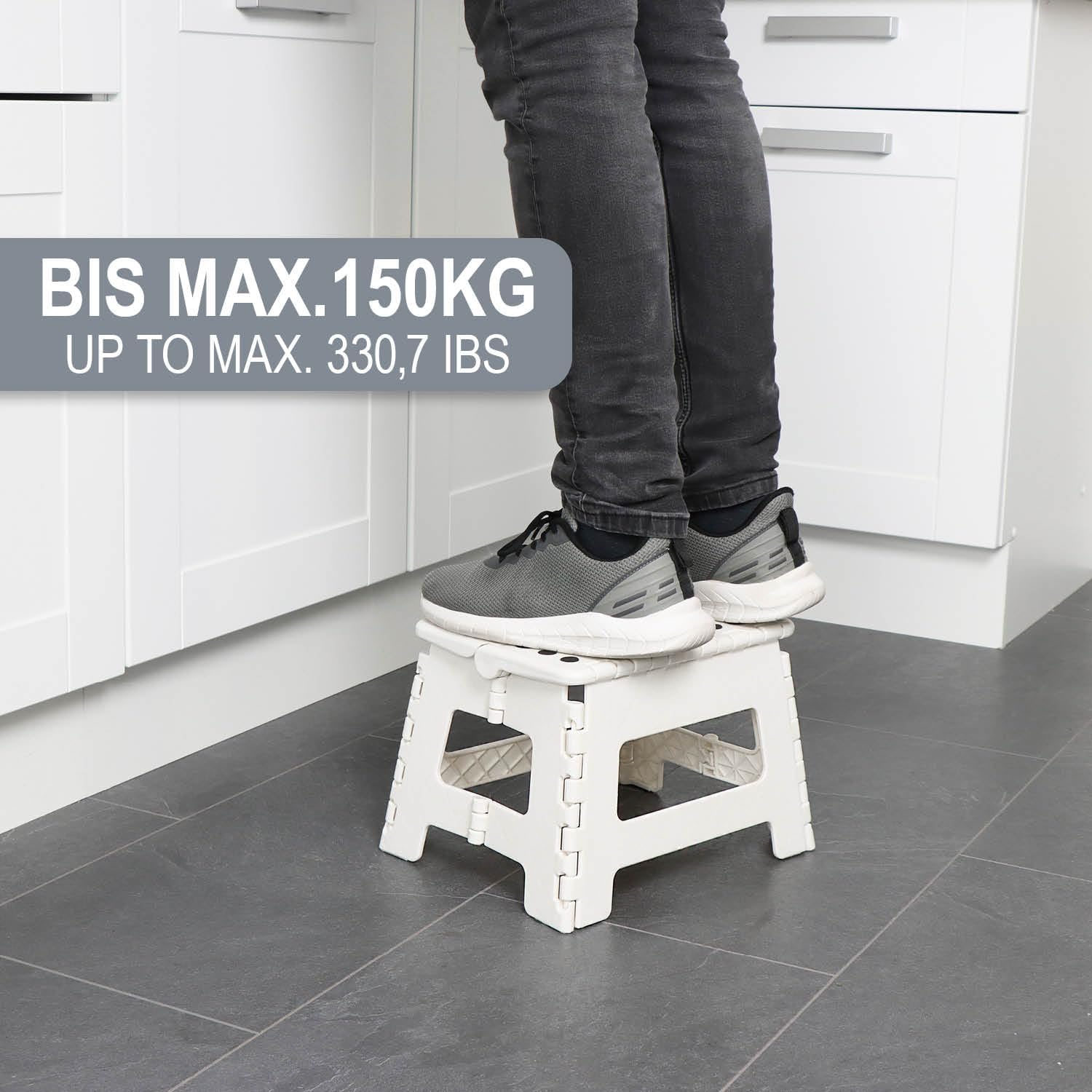 Detalle 2 de COM-FOUR® Escalón Plegable Antideslizante - Taburete Portátil