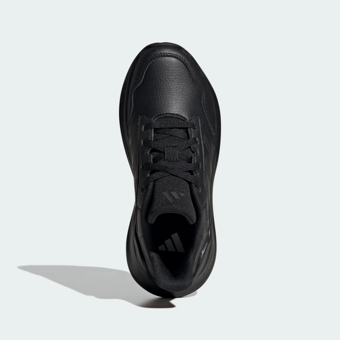 Detalle 2 de Adidas Tensaur Run 3.0: Zapatilla negra para entrenamiento diario y uso urbano