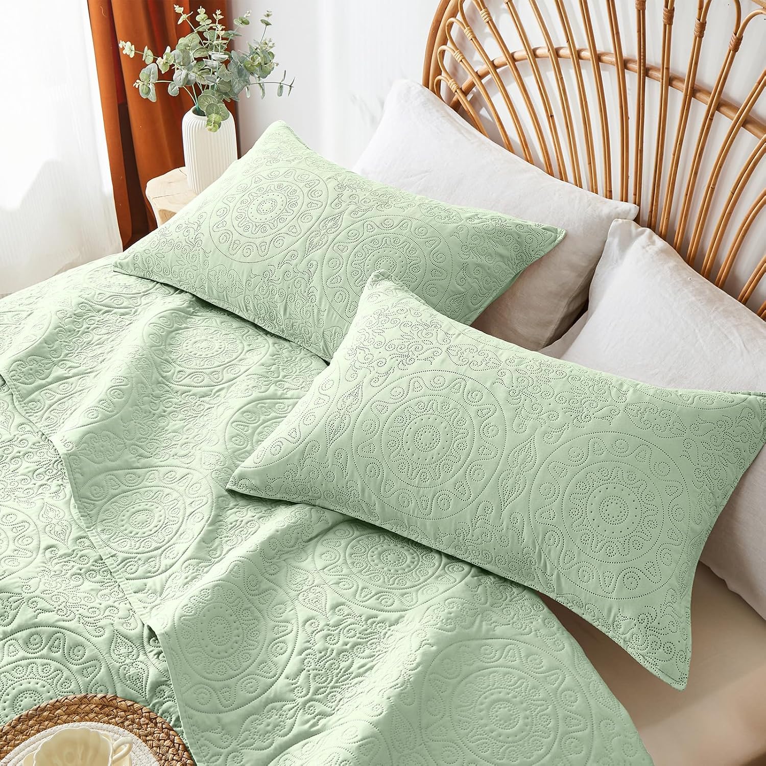 Detalle 2 de WURUIBO King/Cal King Quilt Set, Lightweight Bedding