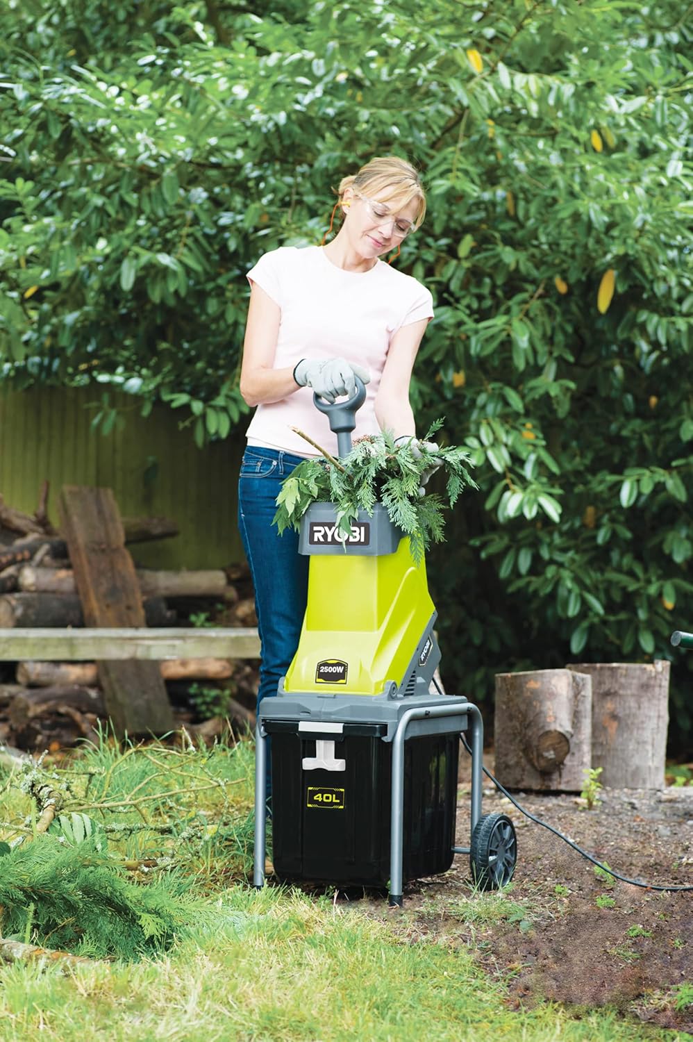 Detalle 2 de Ryobi RSH2545B Biotrituratore 2500W