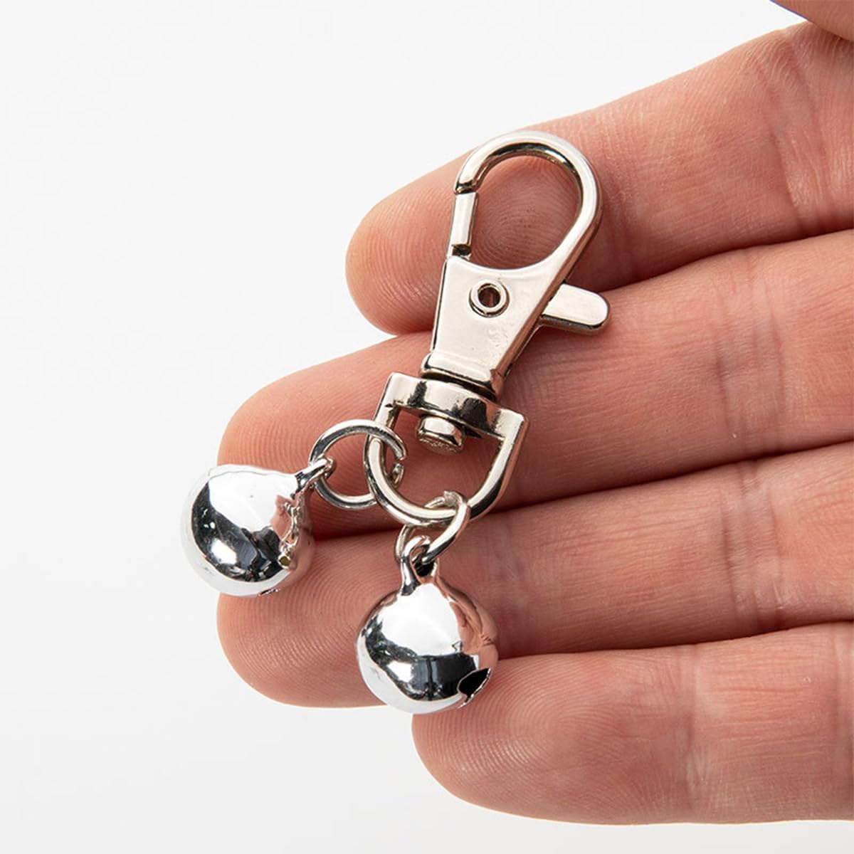Detalle de AddLotLot 8 PCS Mini Dog Collar Bells: Extra Loud Silver Zinc Alloy Charms for Cats & Dogs