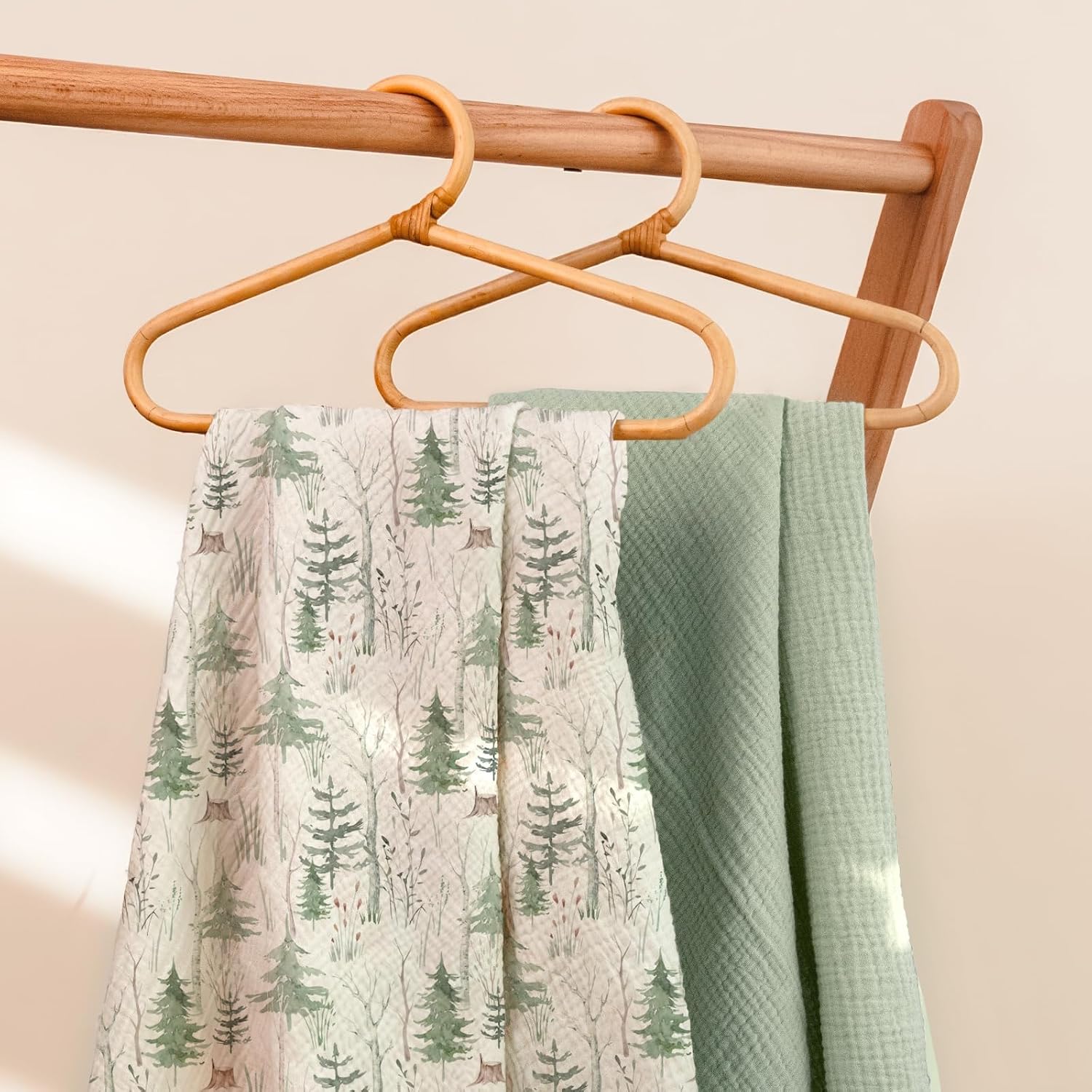 Detalle 2 de lulumoon CB Fitted Muslin Crib Sheets, 100% Cotton, Leaf Print, 2-Pack