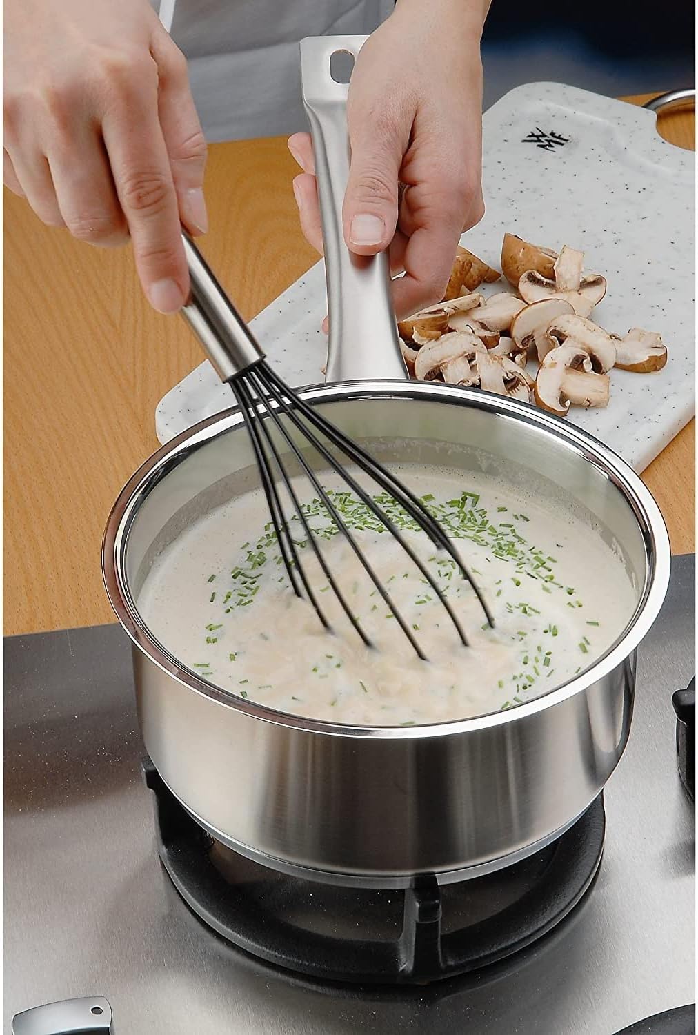 Detalle de WMF Profi Plus Schneebesen mit Silikondrähten, 25 cm – Cromargan Edelstahl mattiert