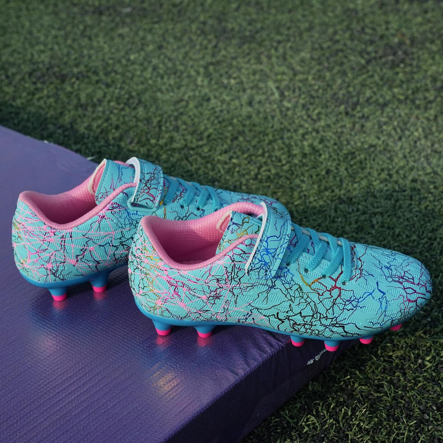 Detalle de brooman Kids Firm Ground Soccer Cleats with Hook-and-Loop Closure and Soccer Socks