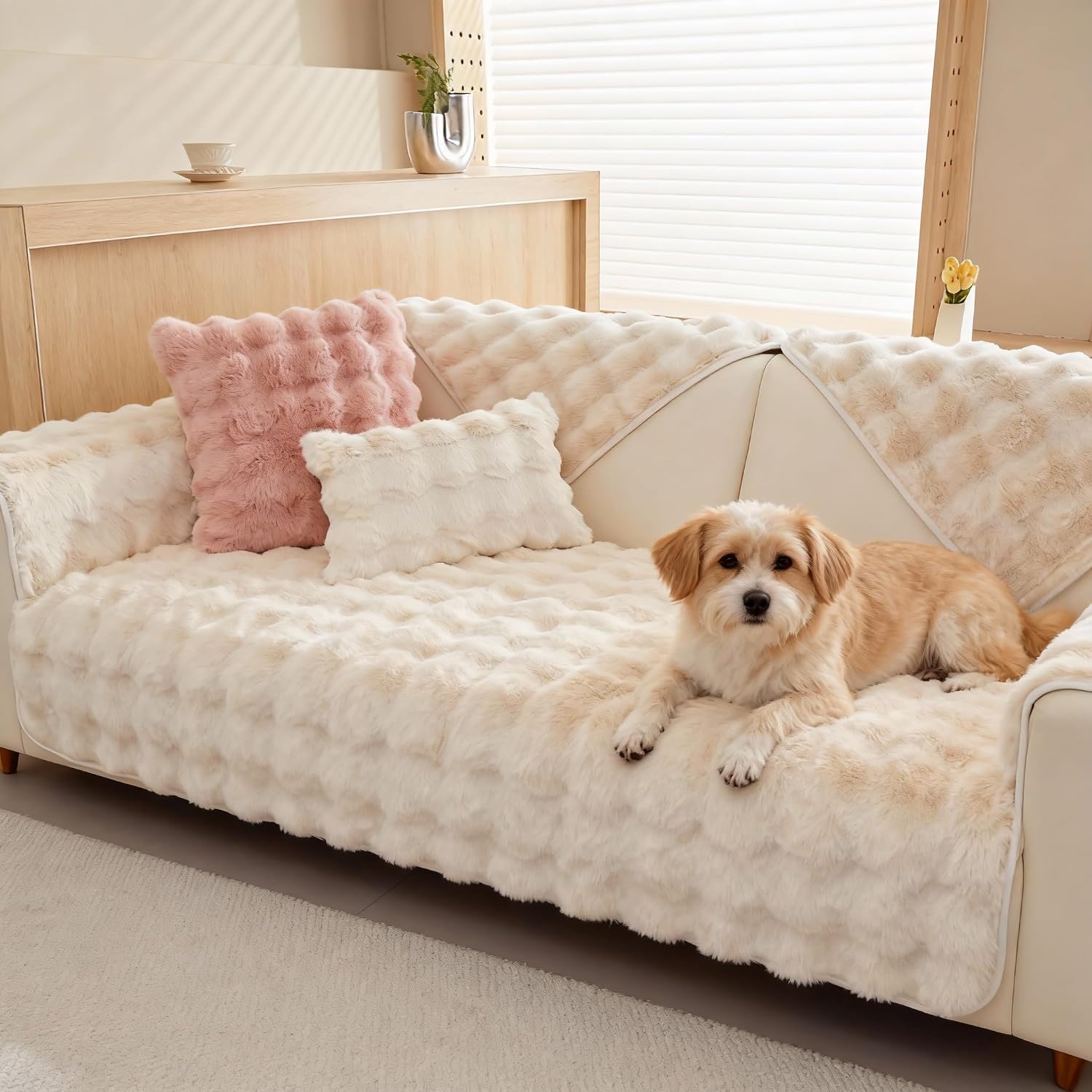 Detalle 2 de Cshionary FF Fuzzy Sofa Cover, White Plush Polyester, Non-Slip