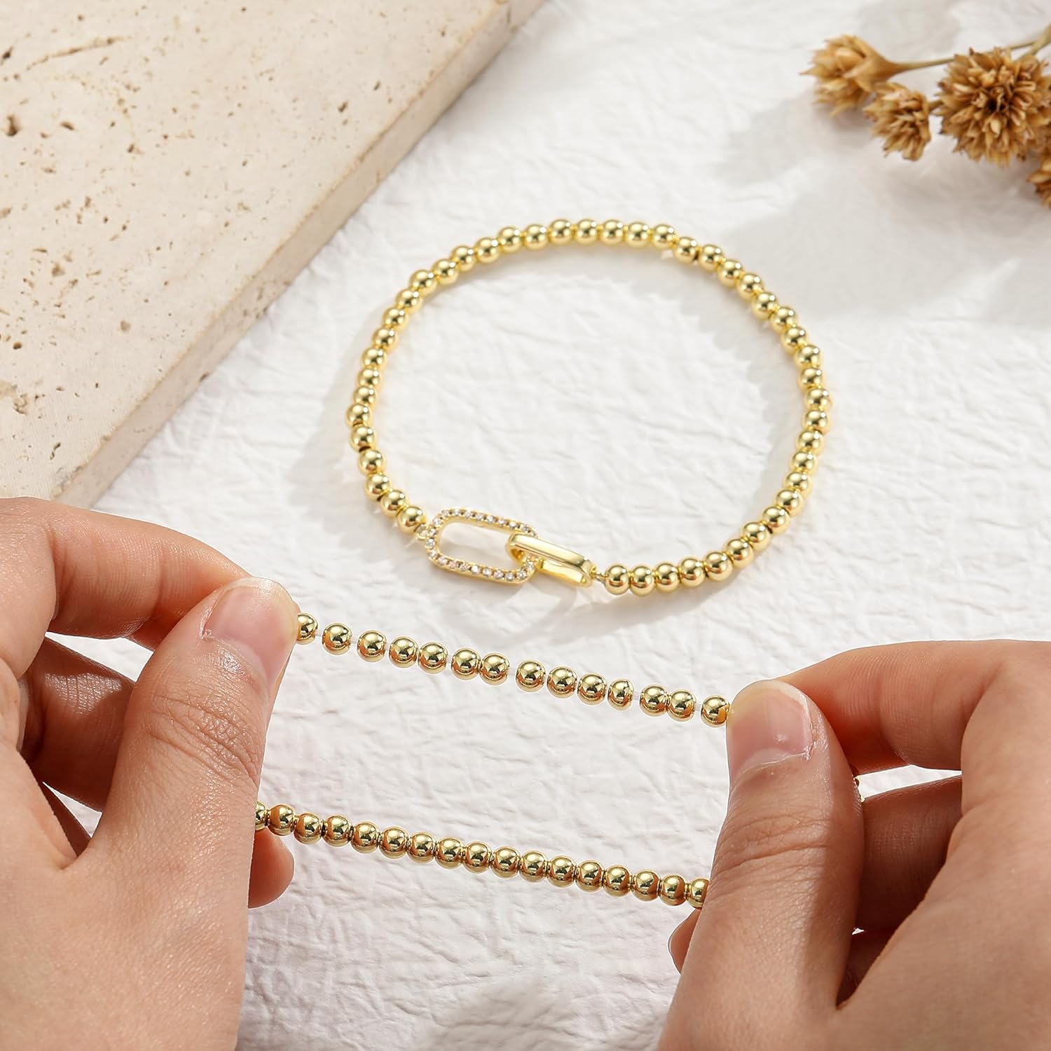 Thumbnail 6 de TINGN 2er Gold Armkettchen-Set – 14K Vergoldete Herz/Kreuz CZ-Armbänder, elastisch, Handgefertigte Perlenanhänger