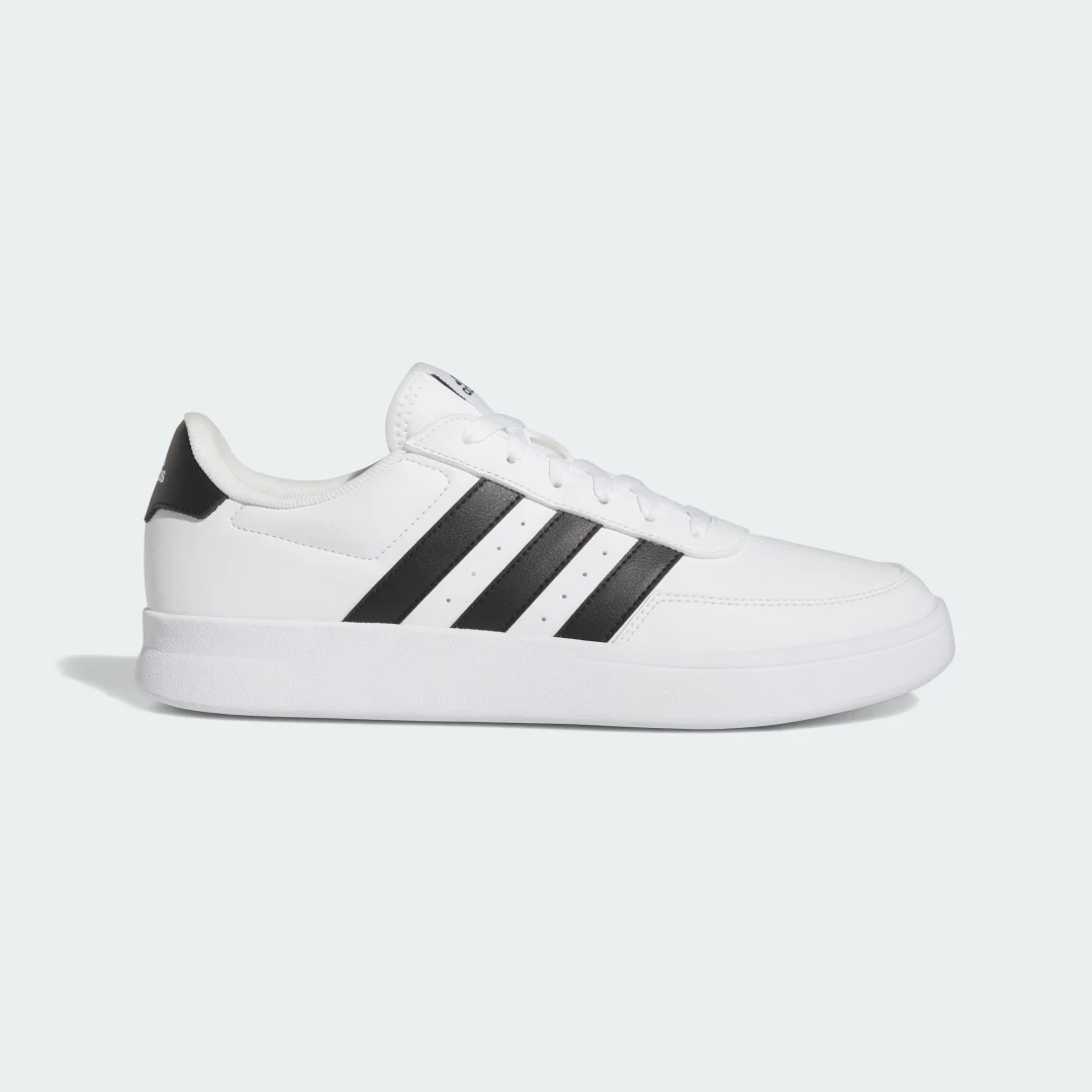 Detalle de Zapatilla Breaknet 2.0 de Adidas: estilo urbano y comodidad para el día a día