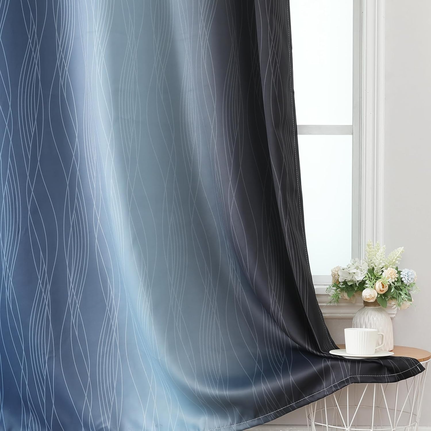 Thumbnail 4 de VEHEDE Gradient Navy Blue and Black Wave Blackout Curtains – 2 Panels, W52 x L63 Inch