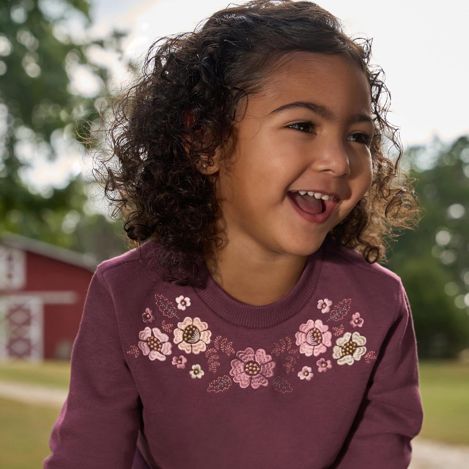Detalle de Modern Moments by Gerber Toddler Sweatshirt and Jogger Set 3T