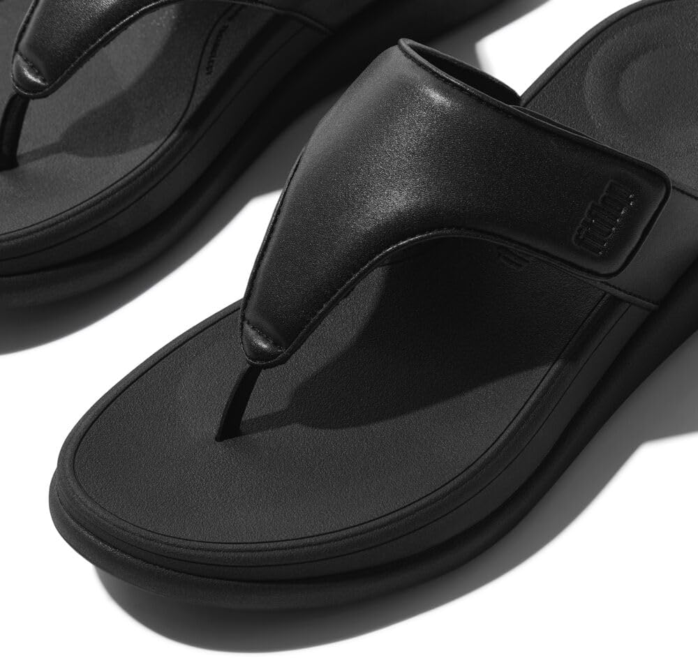 Detalle de Fitflop F-mode Go Adjustable Flatform 2-bar Slides Sandal – confort et adaptabilité au quotidien