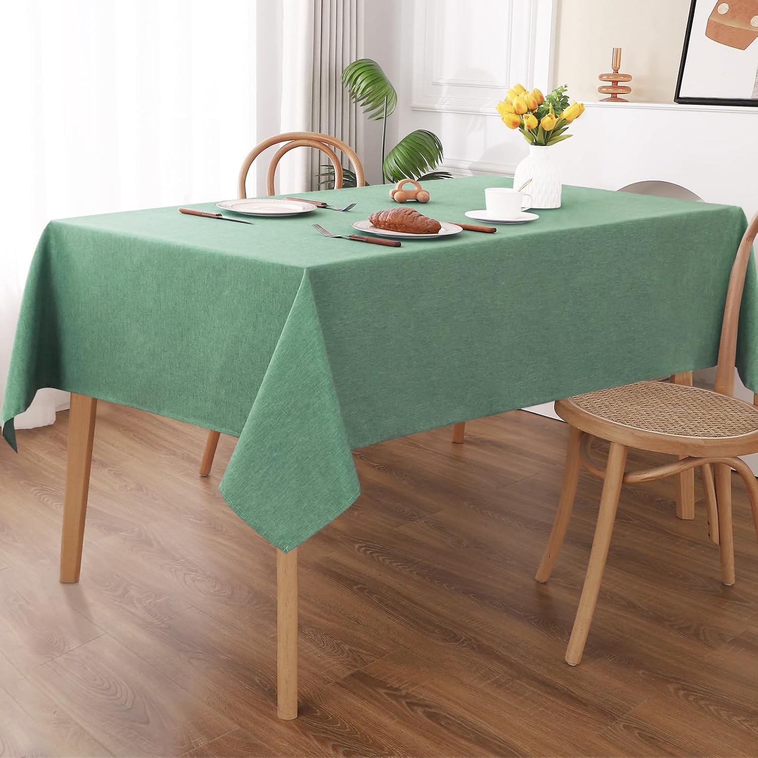 Detalle 2 de AooHome Tischdecke abwaschbar Grün (Leinen-Optik) 140x240 cm – wasserabweisend mit Lotuseffekt