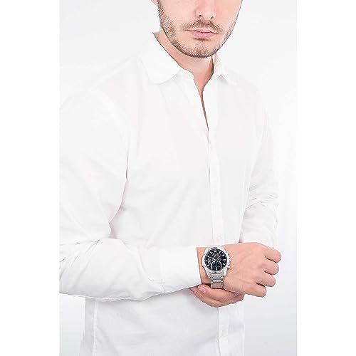 Detalle de Casio EFR-571D-1AVUEF reloj clásico de acero