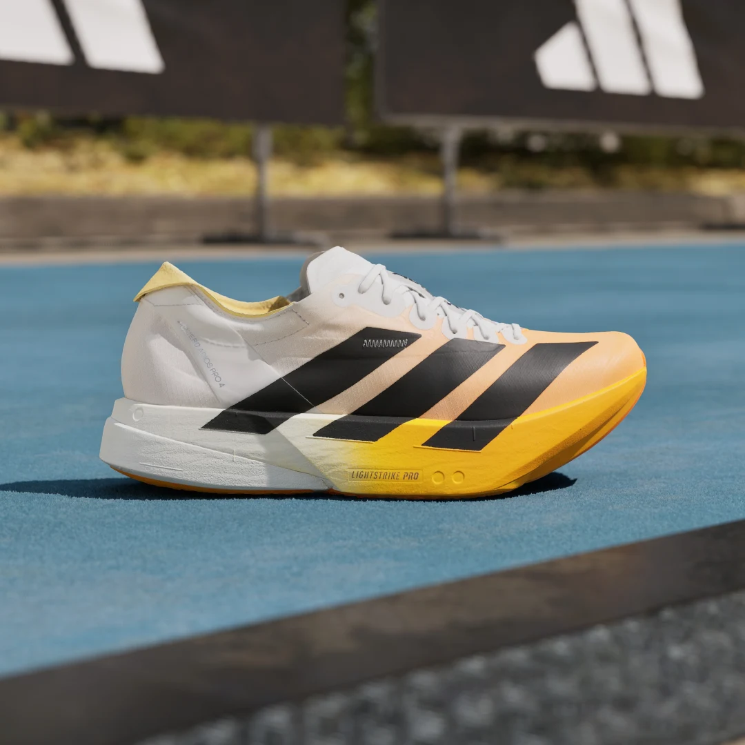 Detalle 2 de Adidas Adizero Adios Pro 4: Zapatilla de running en color naranja