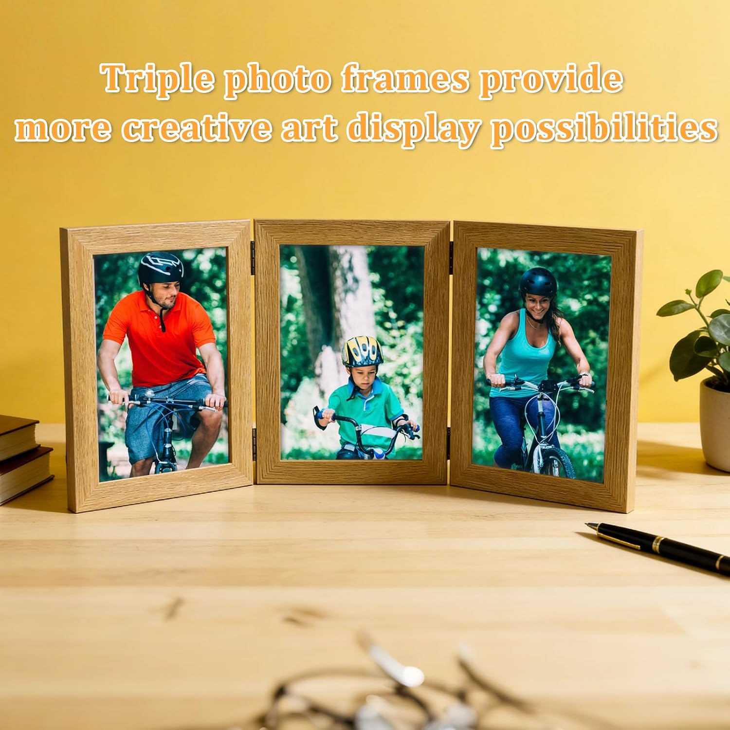 Detalle de ROYUEXT Triple Folding Photo Frame: A timber-edged 3-in-1 display for memories