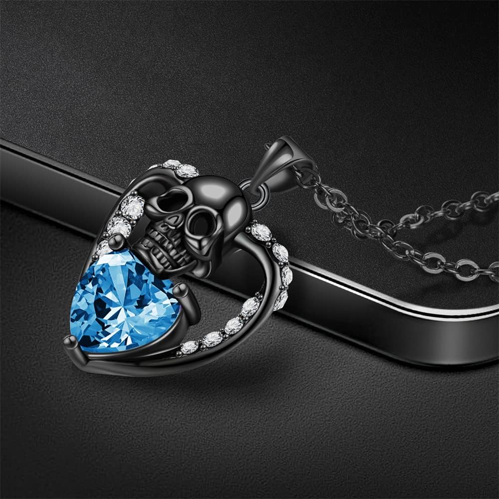 Detalle de GTISKL Gothic Skull Pendant Necklace in Copper