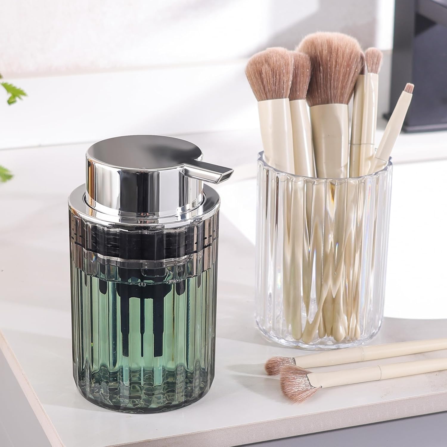 Thumbnail 5 de Soap Dispenser, Plastic Liquid Lotion Dispenser 250ml — Transparent Grey with Large Pump