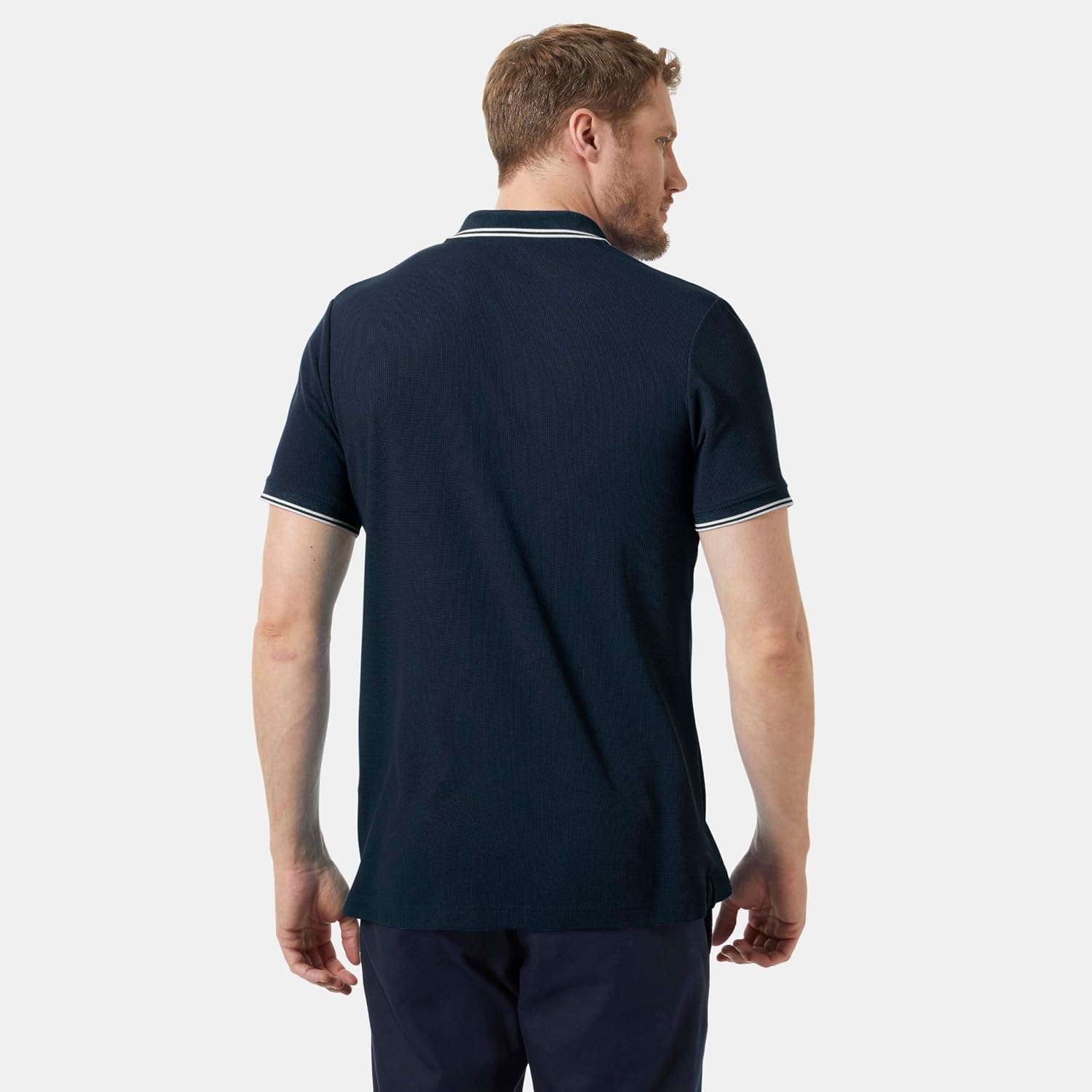 Detalle de Helly Hansen Uomo Polo Kos: stile semplice e comfort quotidiano