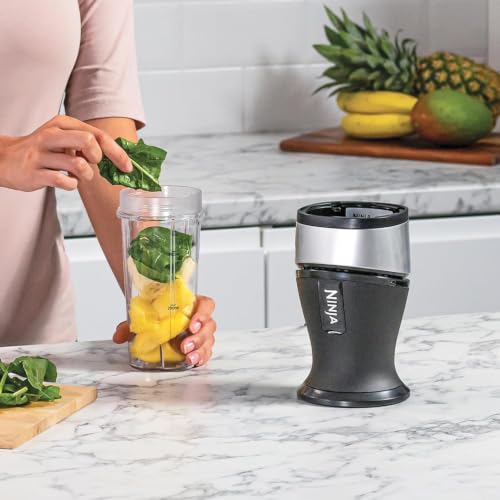Thumbnail 1 de Ninja 700W Slim Blender & Smoothie Maker QB3001UKS