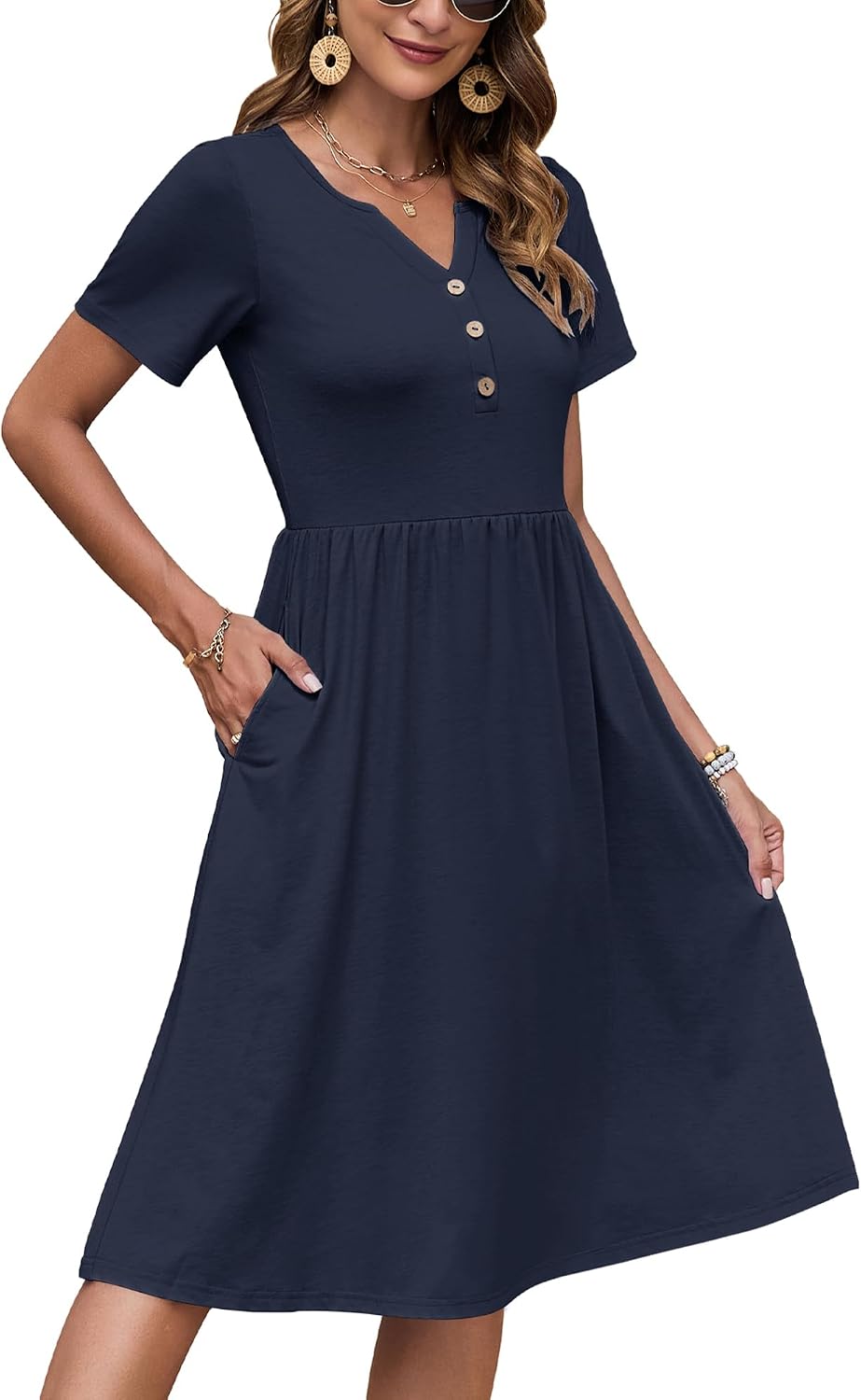 Detalle de AUSELILY Damen Kurzarm Sommerkleid knielang mit V-Ausschnitt und Knöpfen – leichtes Freizeitkleid mit Taschen