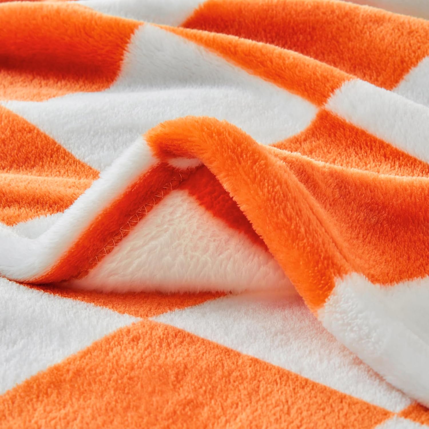 Detalle de BEDELITE Individual Checkered Throw Blanket for Sofa Bed, Cozy Fleece-Flannel Style, Orange Tennessee Checkered, 60 x