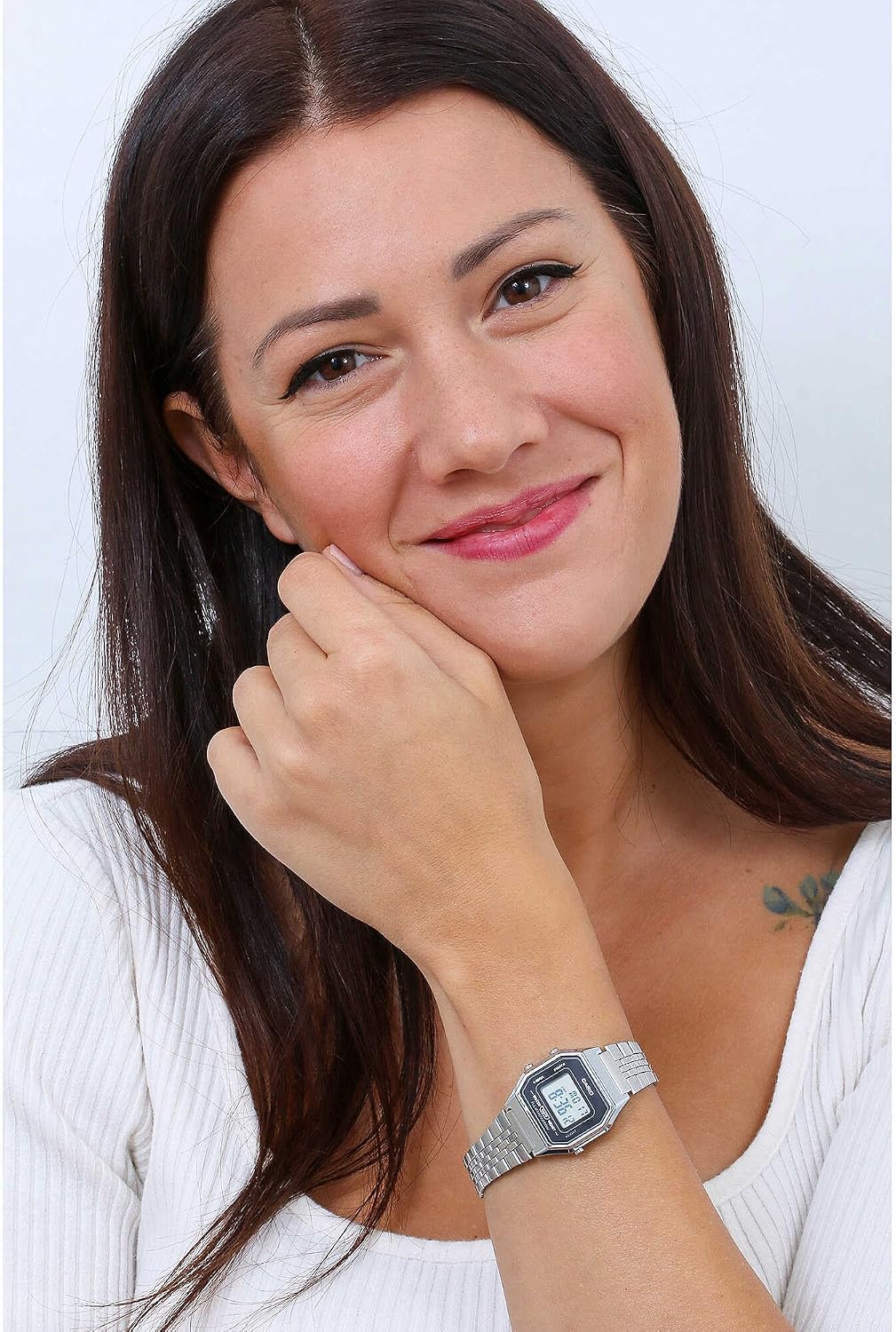 Detalle 2 de Casio LA680WEA-1EF Damen-Digitaluhr aus Edelstahl – Silber