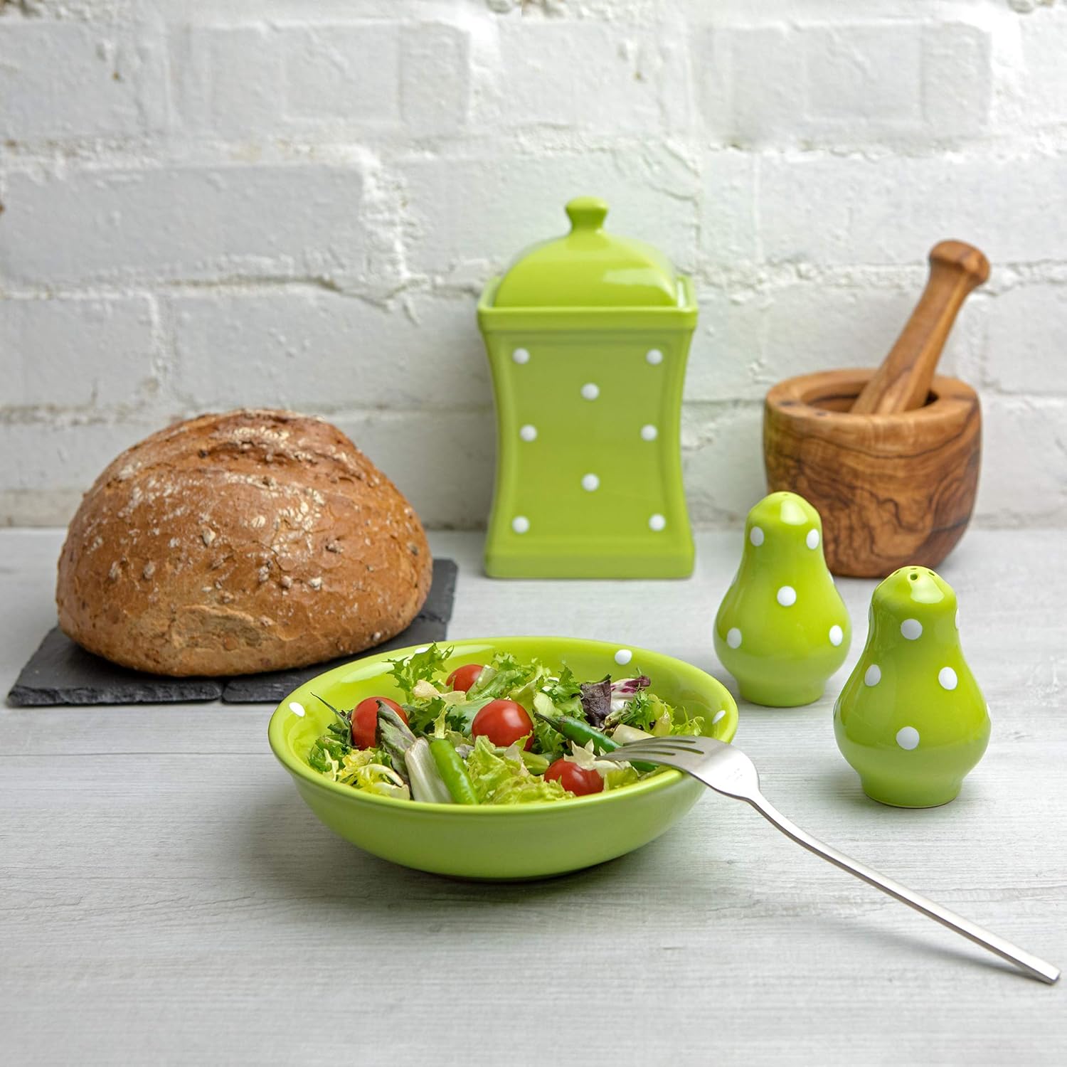 Thumbnail 4 de City to Cottage ceramic salt and pepper shakers set (pistachio green polka dot) for farmhouse kitchen counters