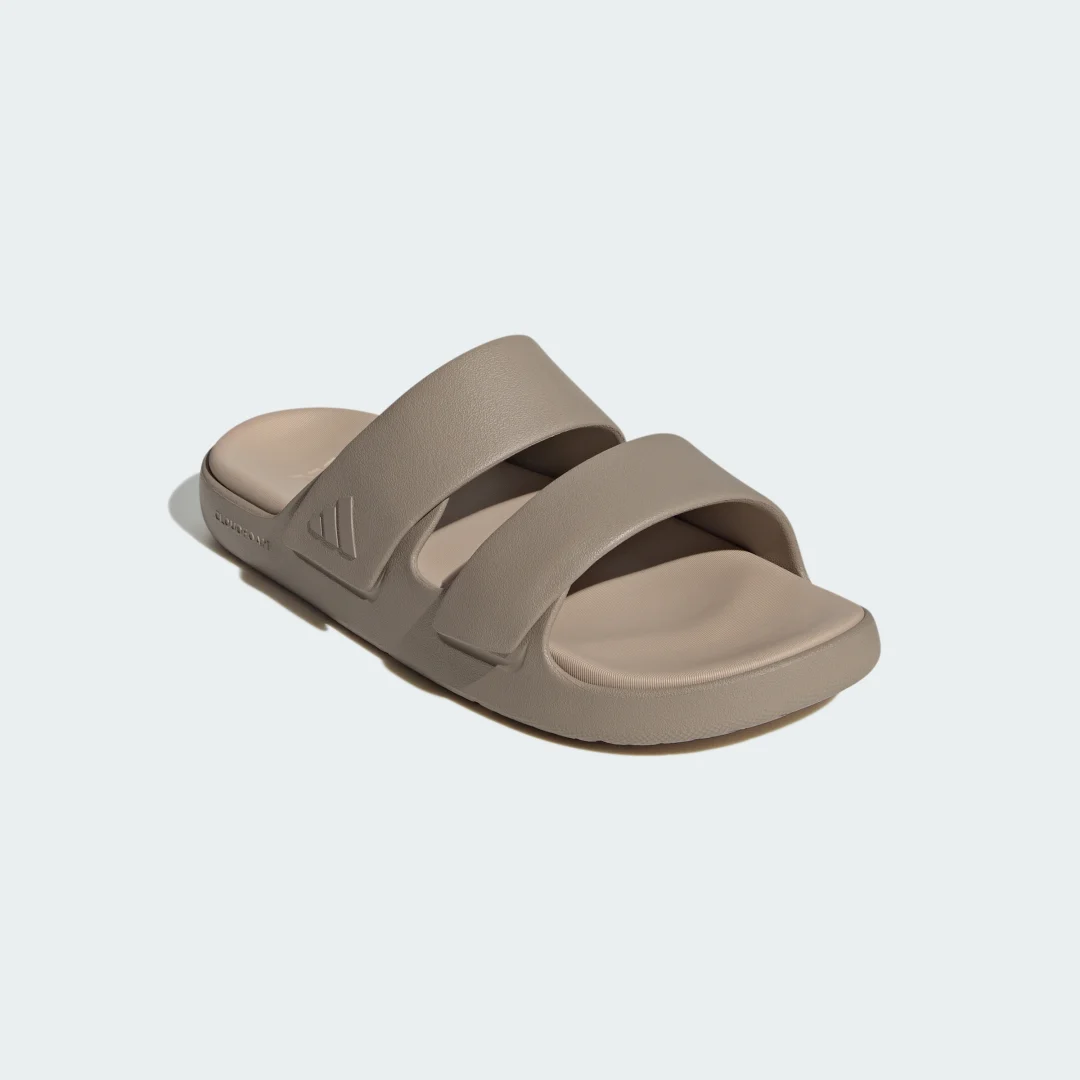 Detalle 2 de Sandalias ZNSORY de Adidas: comodidad veraniega para paseos ligeros