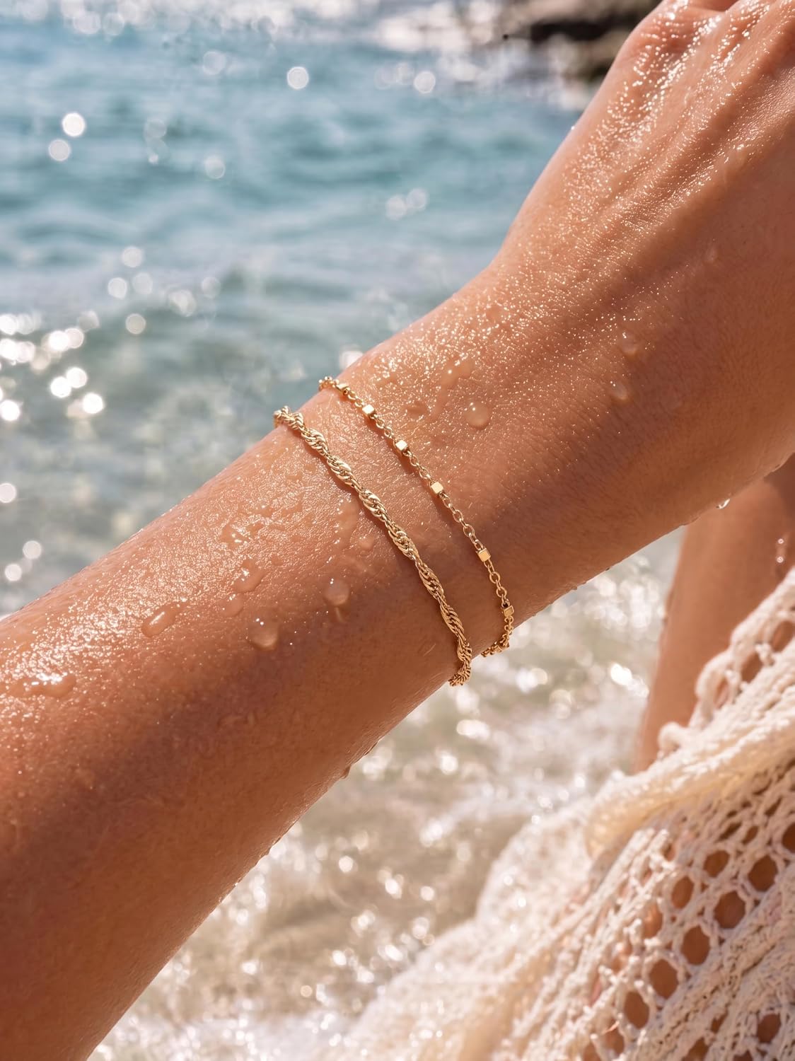 Detalle 2 de Moodear Bracelets, 14K Gold-Plated Brass