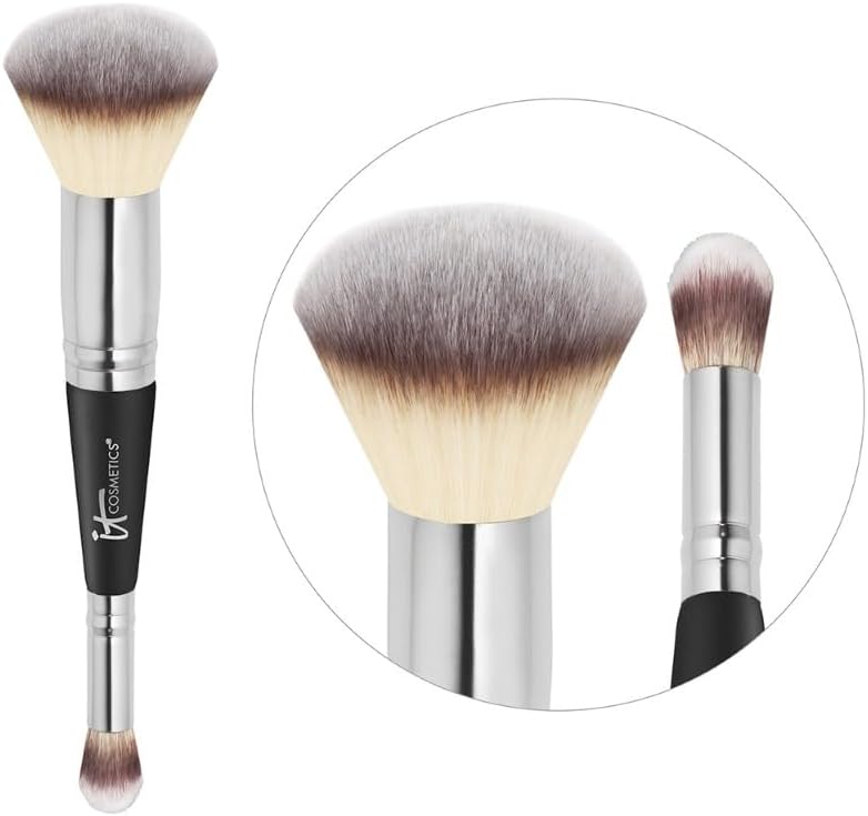 Detalle 2 de IT Cosmetics Heavenly Luxe #7 Foundation Brush