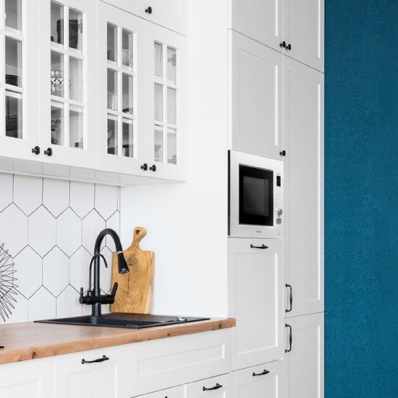 Detalle de Cecotec GrandHeat 2090 Built-in Touch White: Microondas integrable con Grill 21L
