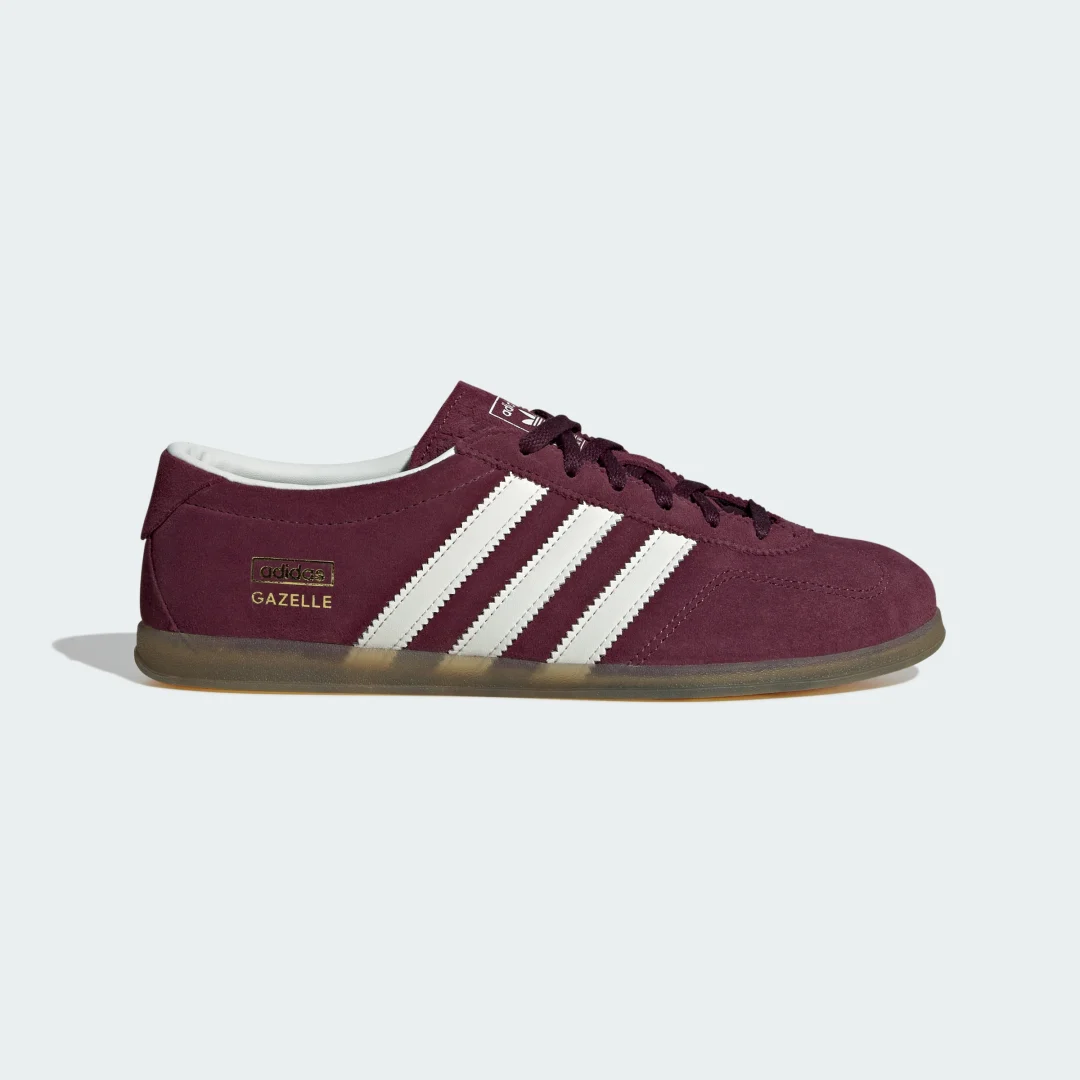 Imagen de Zapatilla de Corte Bajo Gazelle Pro de Adidas — color Burgundy en OfertitasTOP