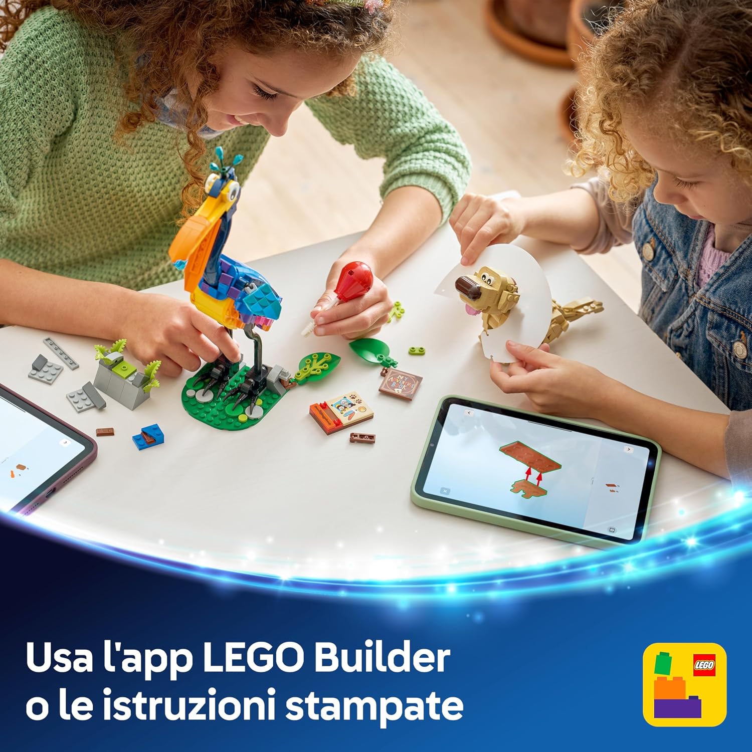 Detalle de LEGO Disney Pixar Kevin e Dug – Cane Golden Retriever e Uccello Esotico: una scena da UP da costruire