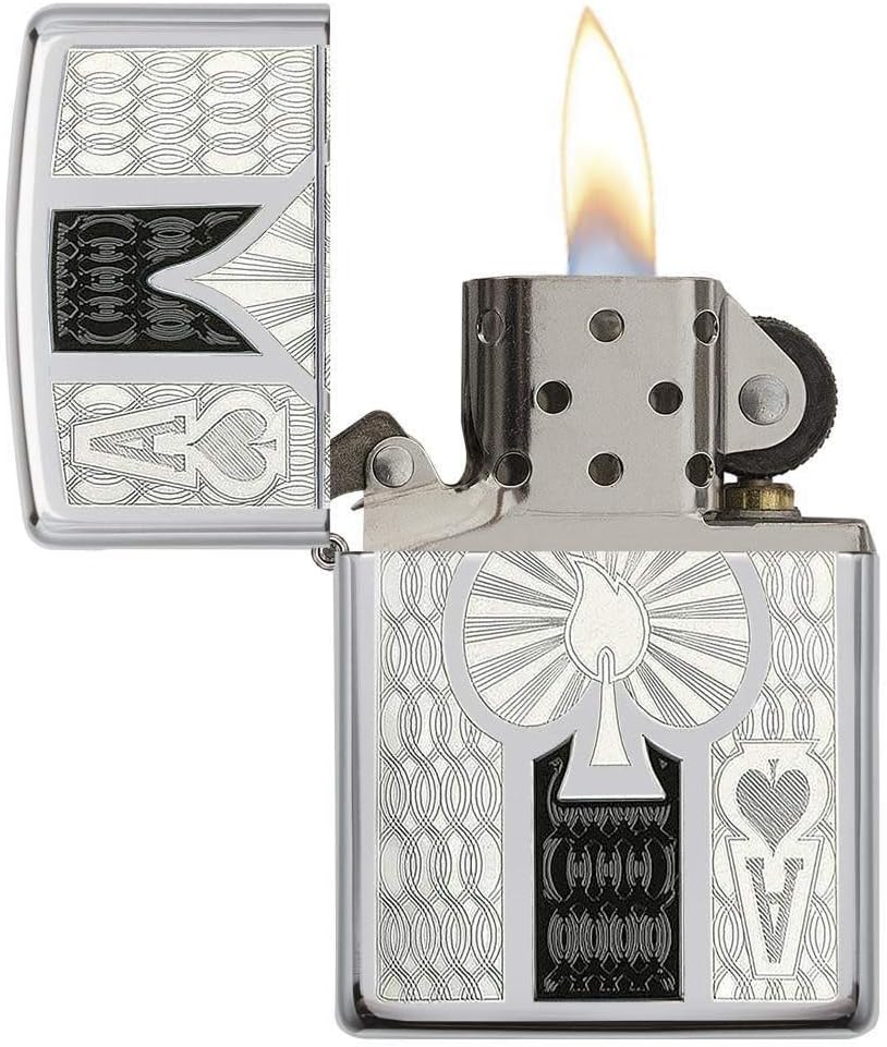 Detalle de Zippo Ace – zapalniczka sztormowa z mosiądzu, chrom polerowany, grawerunek