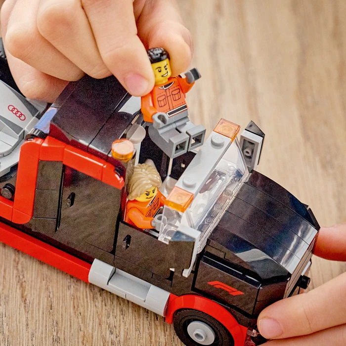 Thumbnail 1 de LEGO City 60493 F1 Truck mit Audi F1 Rennwagen – Bau- und Ausstellungsset