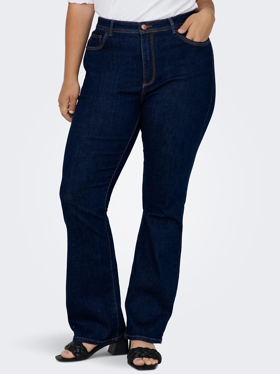 Thumbnail 5 de Only Carmakoma Carsally HW Flared Jeans Mujer