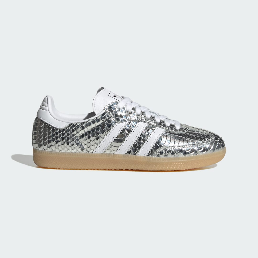 Detalle de Zapatilla Samba de Adidas — color plateado