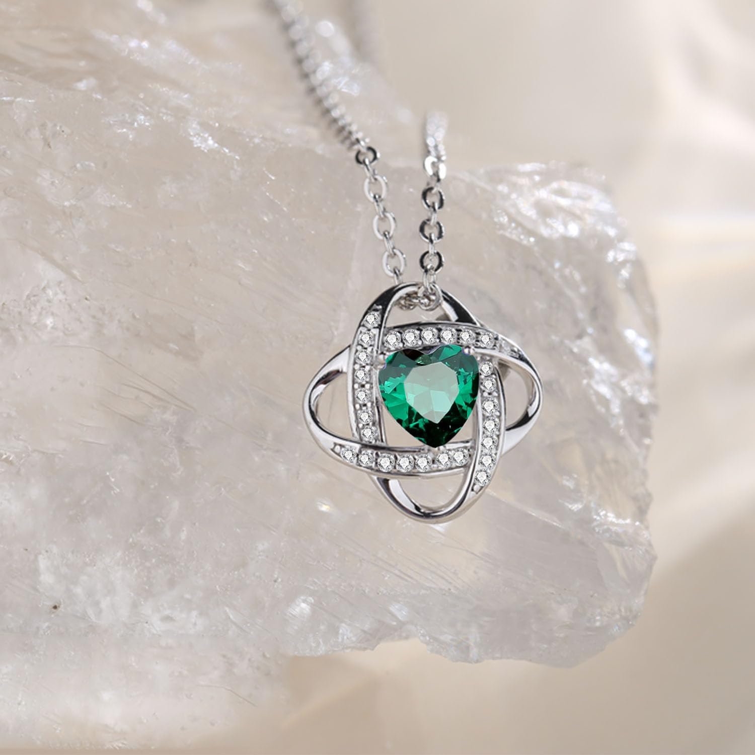 Detalle de FANCIME Love Knot Birthstone Necklace for Women — Sterling Silver with May Emerald Birthstone