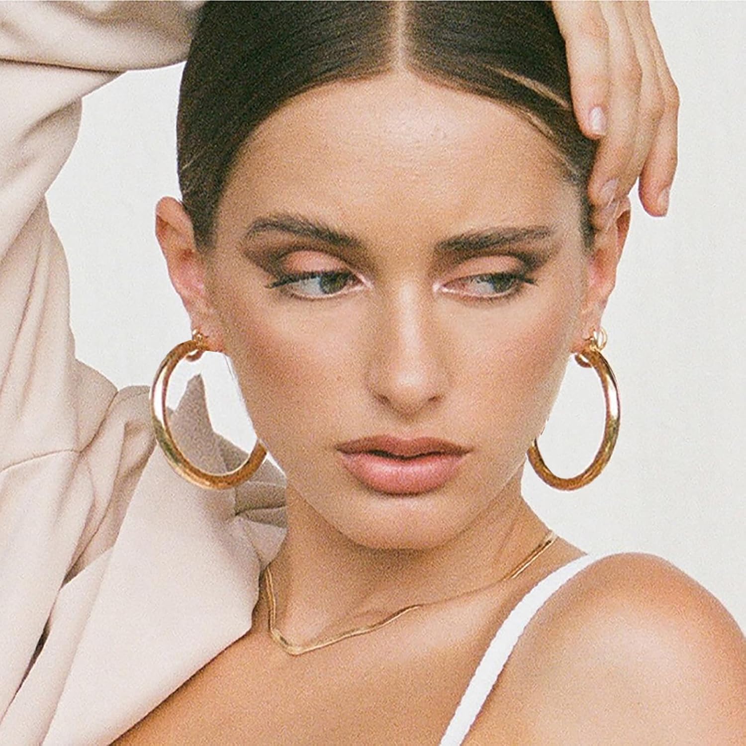 Thumbnail 4 de Chunky 4mm Gold Hoop Earrings 30mm