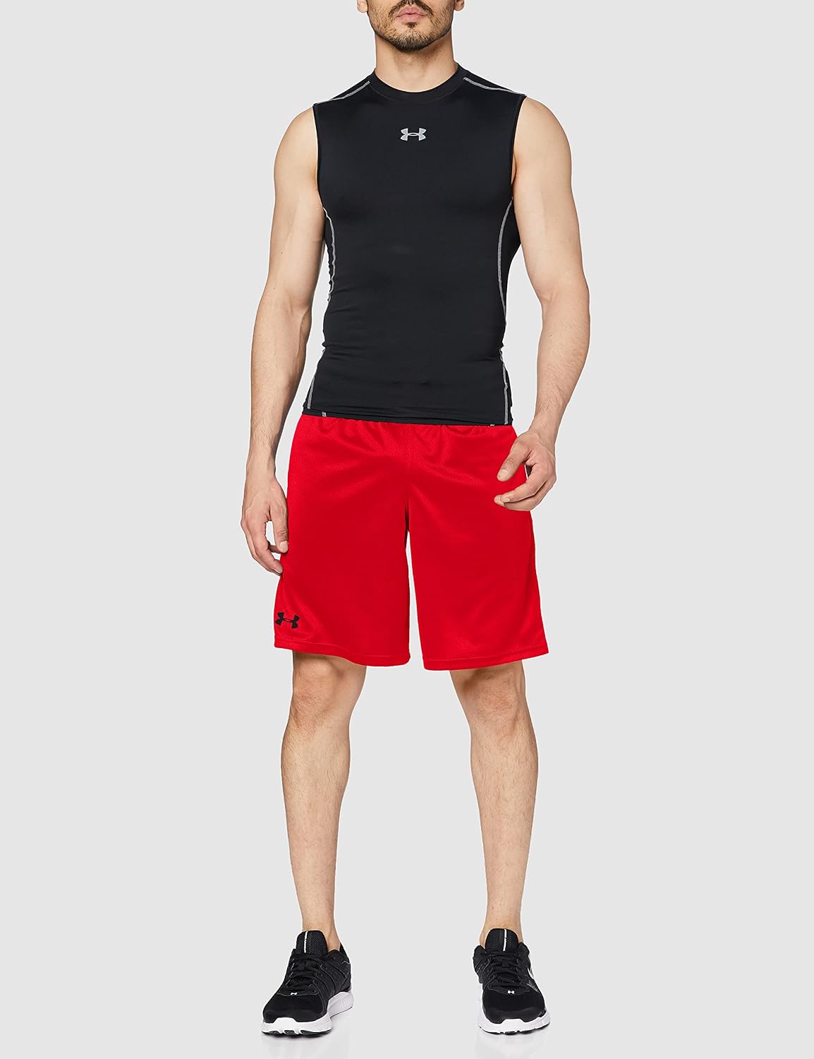 Detalle 1 de Under Armour men's mesh shorts, 9-inch inseam