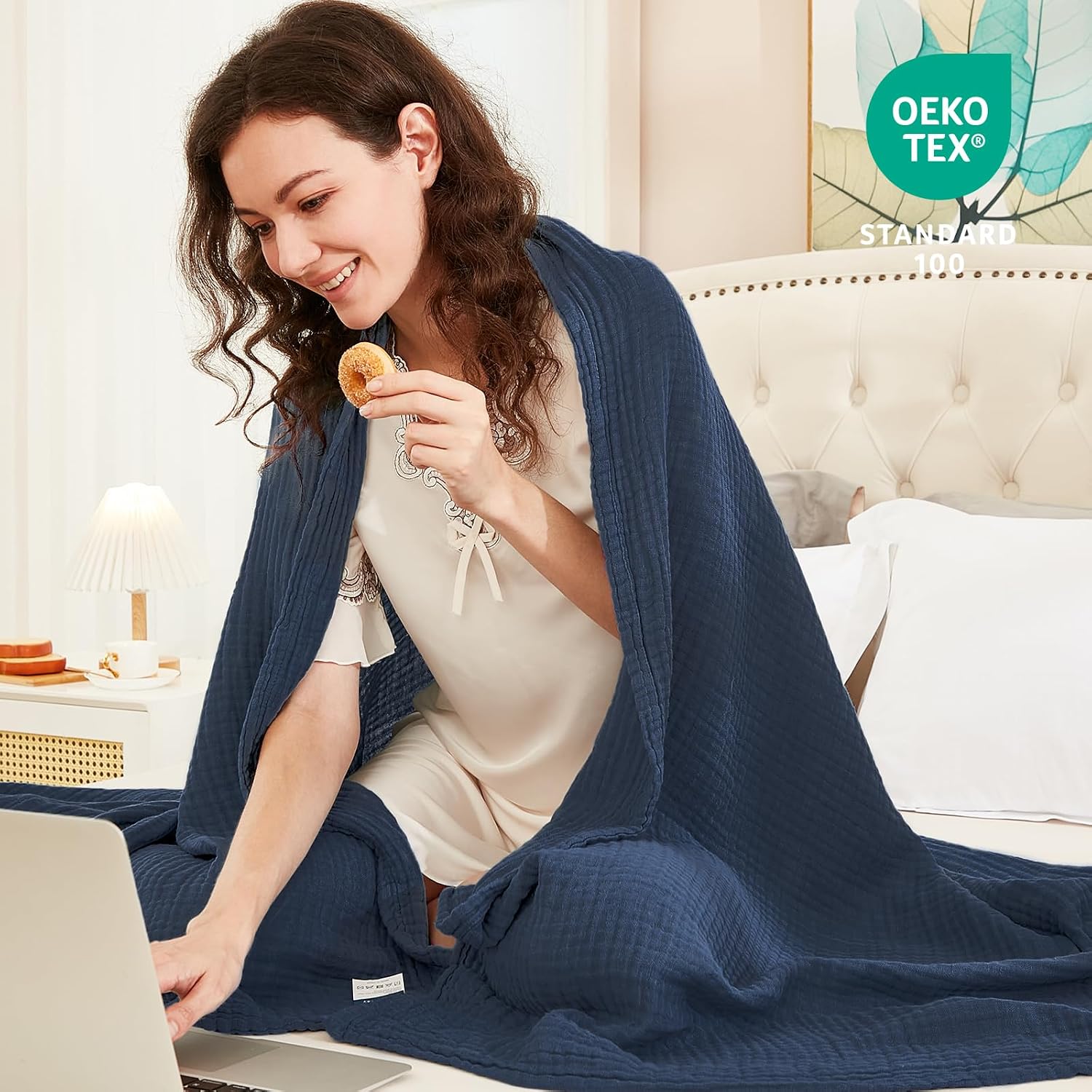 Thumbnail 6 de EMME Navy Super King Muslin Cotton Blanket, 120" x 94