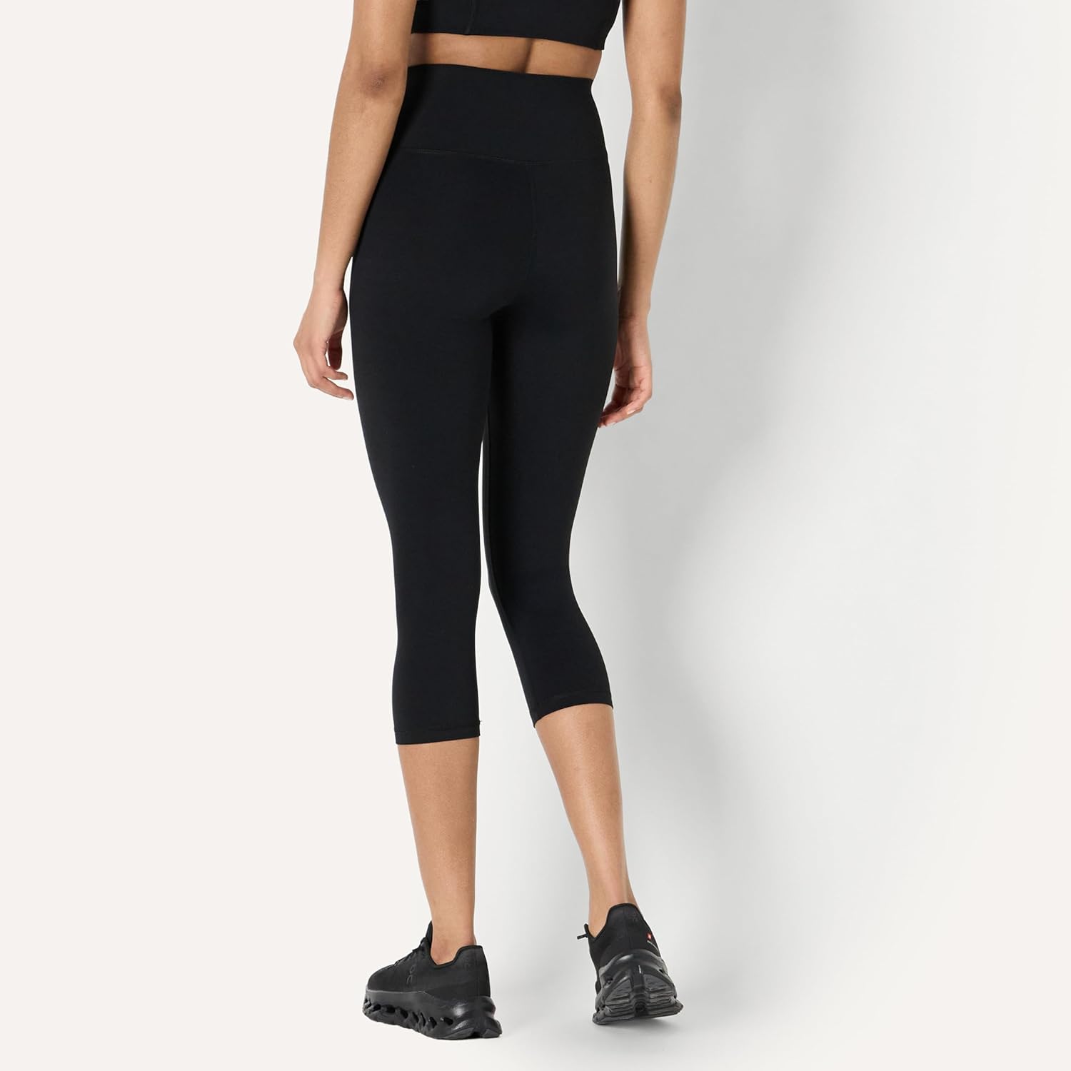 Thumbnail 1 de Amazon Essentials Damen Active FormFlex Butterweiche Sport- und Yoga-Leggings mit hoher Taille (Capri)