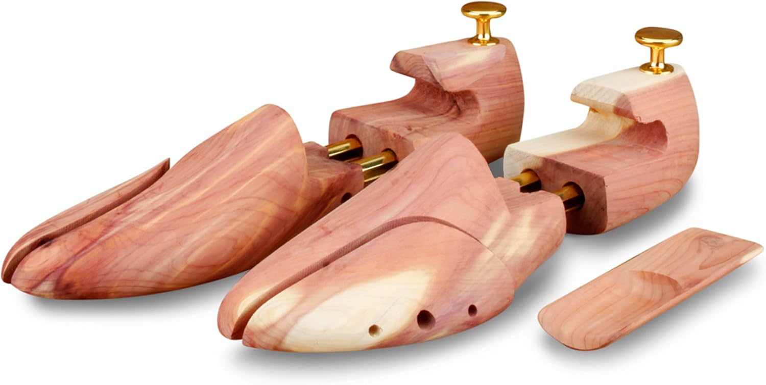 Detalle de Embauchoirs en bois de cèdre Langer & Messmer – ajustement optimal, disponibles en 34–50, avec chausse-pied de voyage