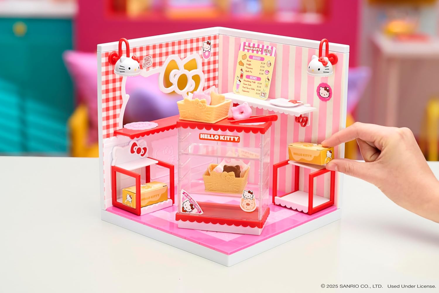 Detalle de MGA's Miniverse Make It Mini Spaces Hello Kitty – Baukasten zum individuellen Gestalten