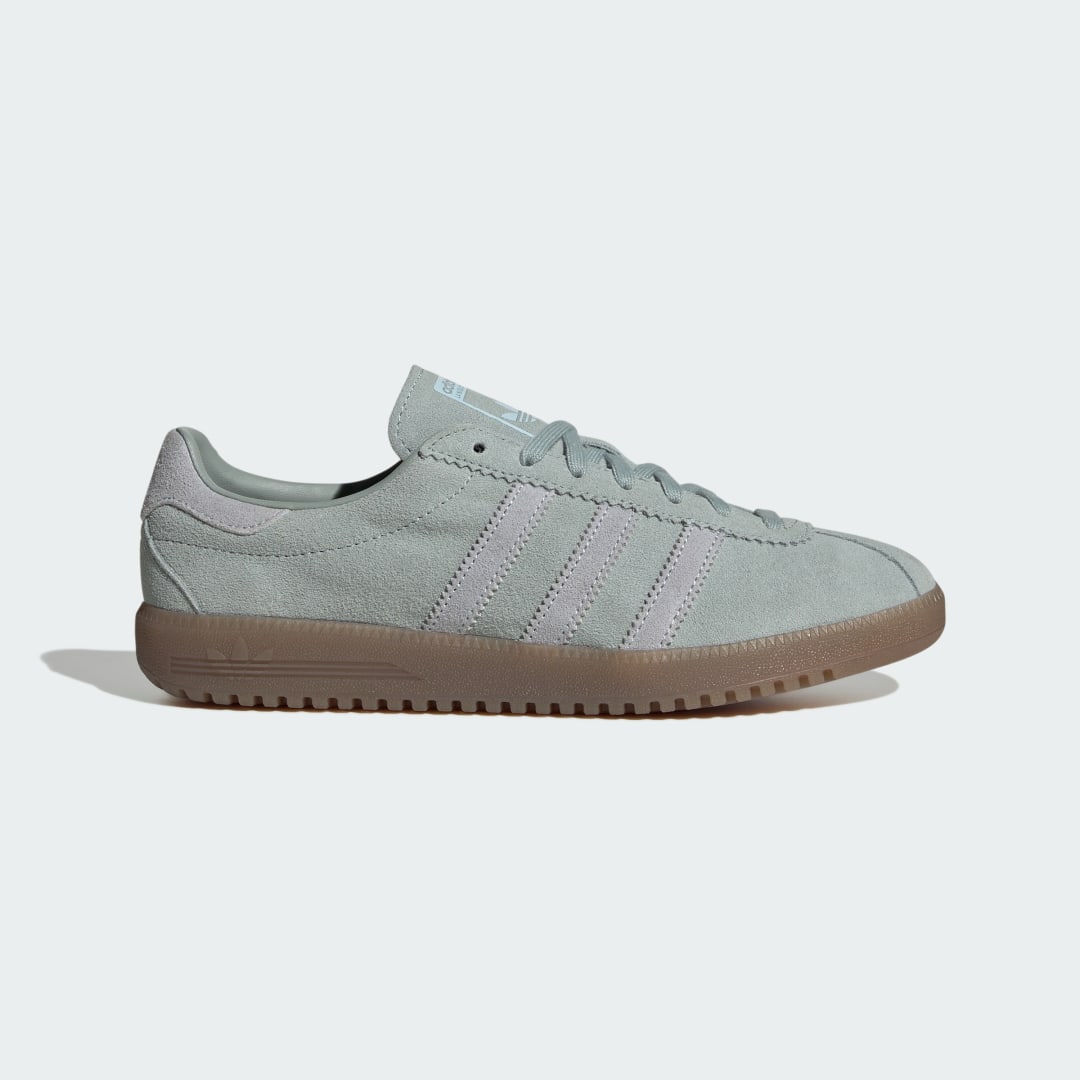 Detalle de Zapatilla adidas BRMD: comodidad y estilo en verde para el día a día