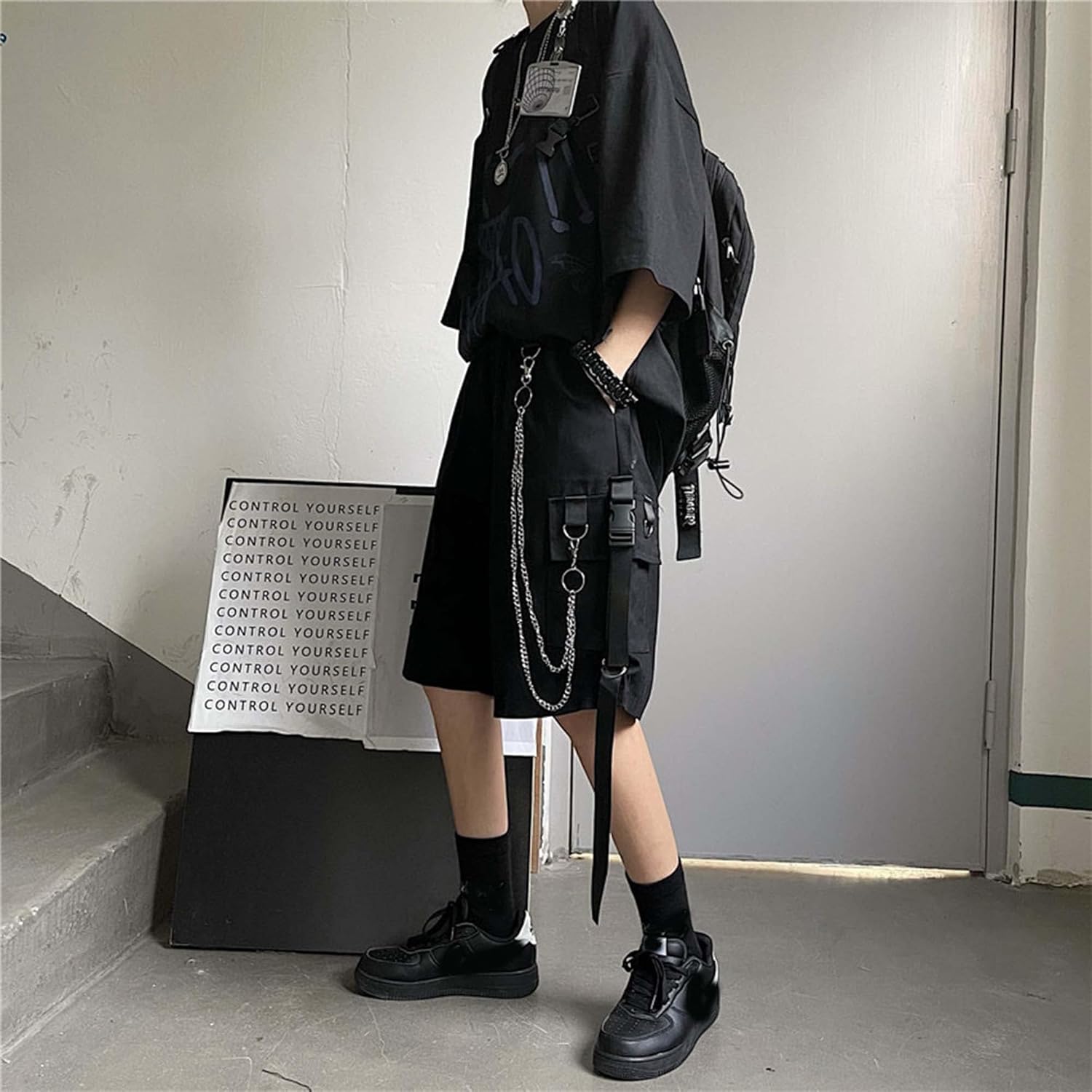 Detalle de MEINVQIAOTI Schwarze Cargohose Damen – Street Harajuku mit Ketten, locker & gerade