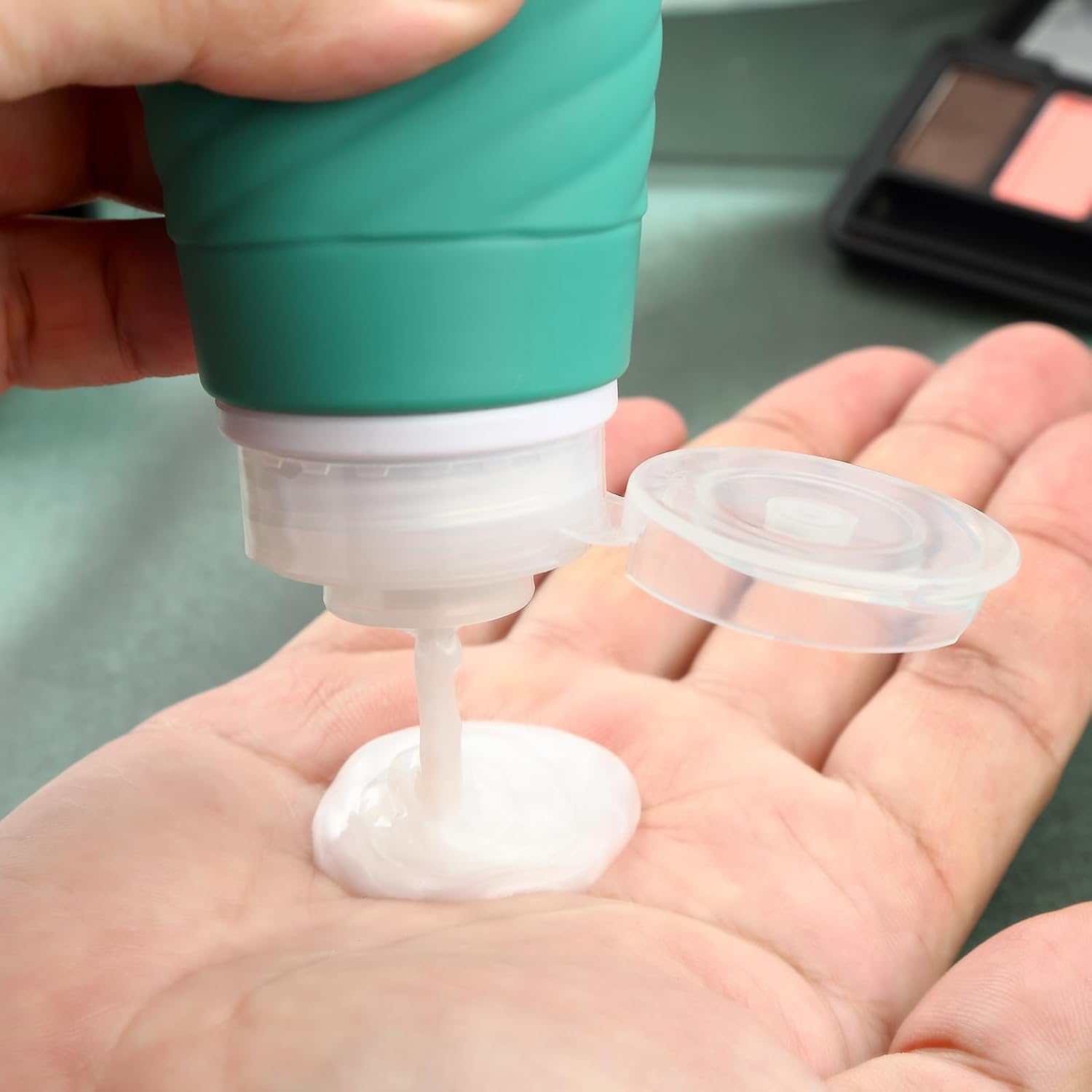 Detalle de Gemice travel bottles 90ml leak proof